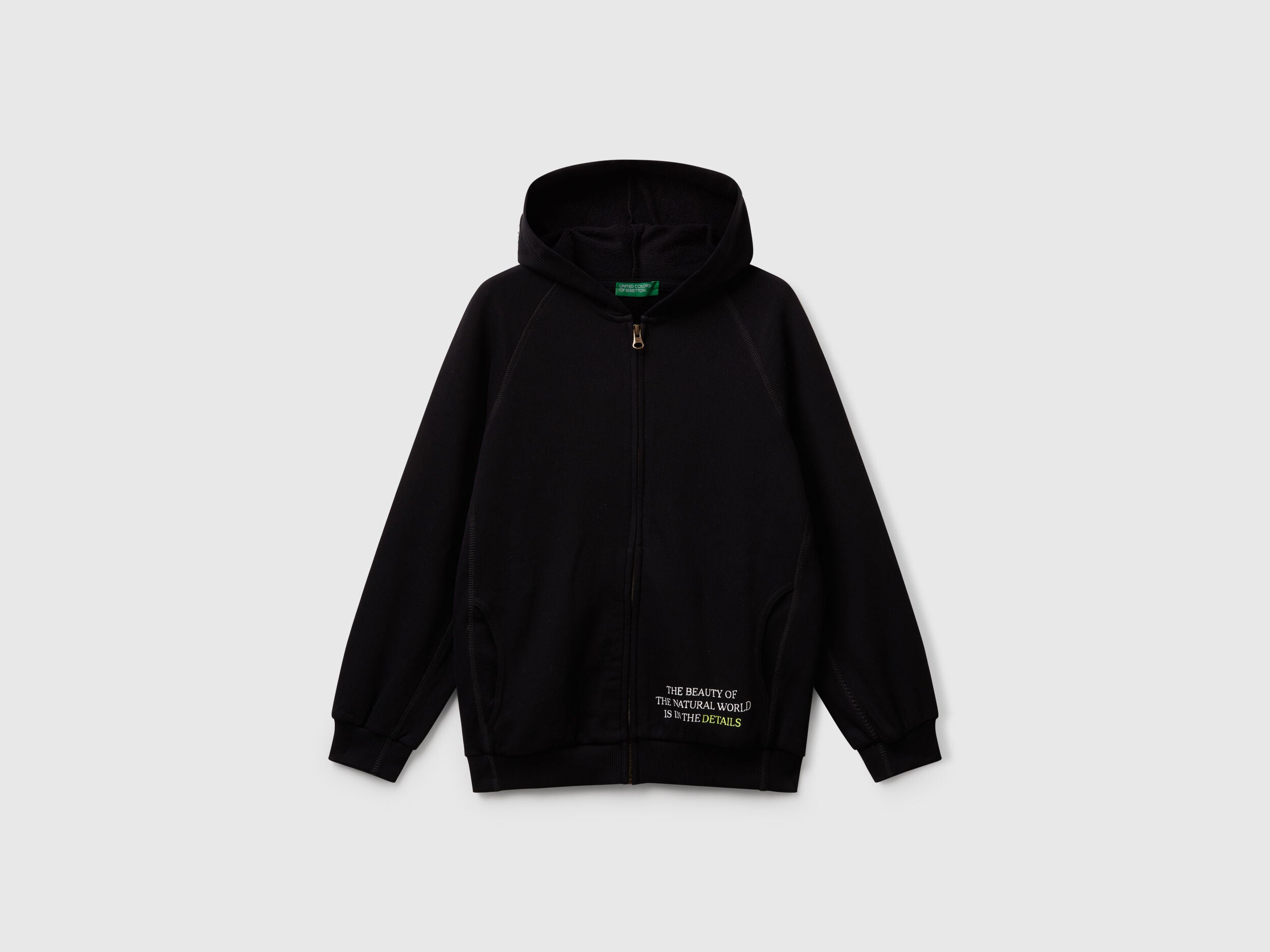 Benetton_Black_Sweatshirt with Prints_33NVC505A_100_01