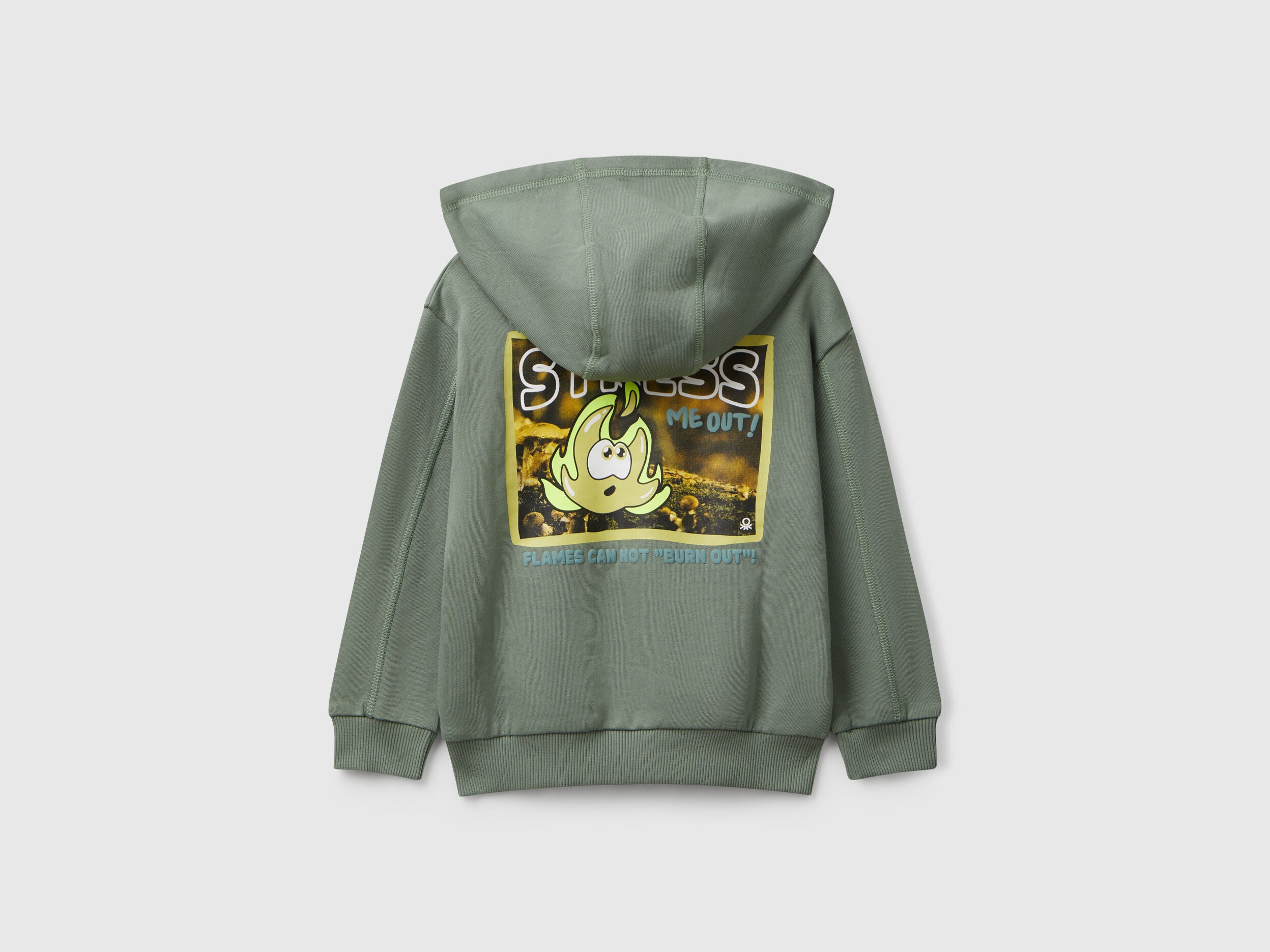 Benetton_Light Green_Sweatshirt with Kangaroo Pocket_33NVG5041_075_02