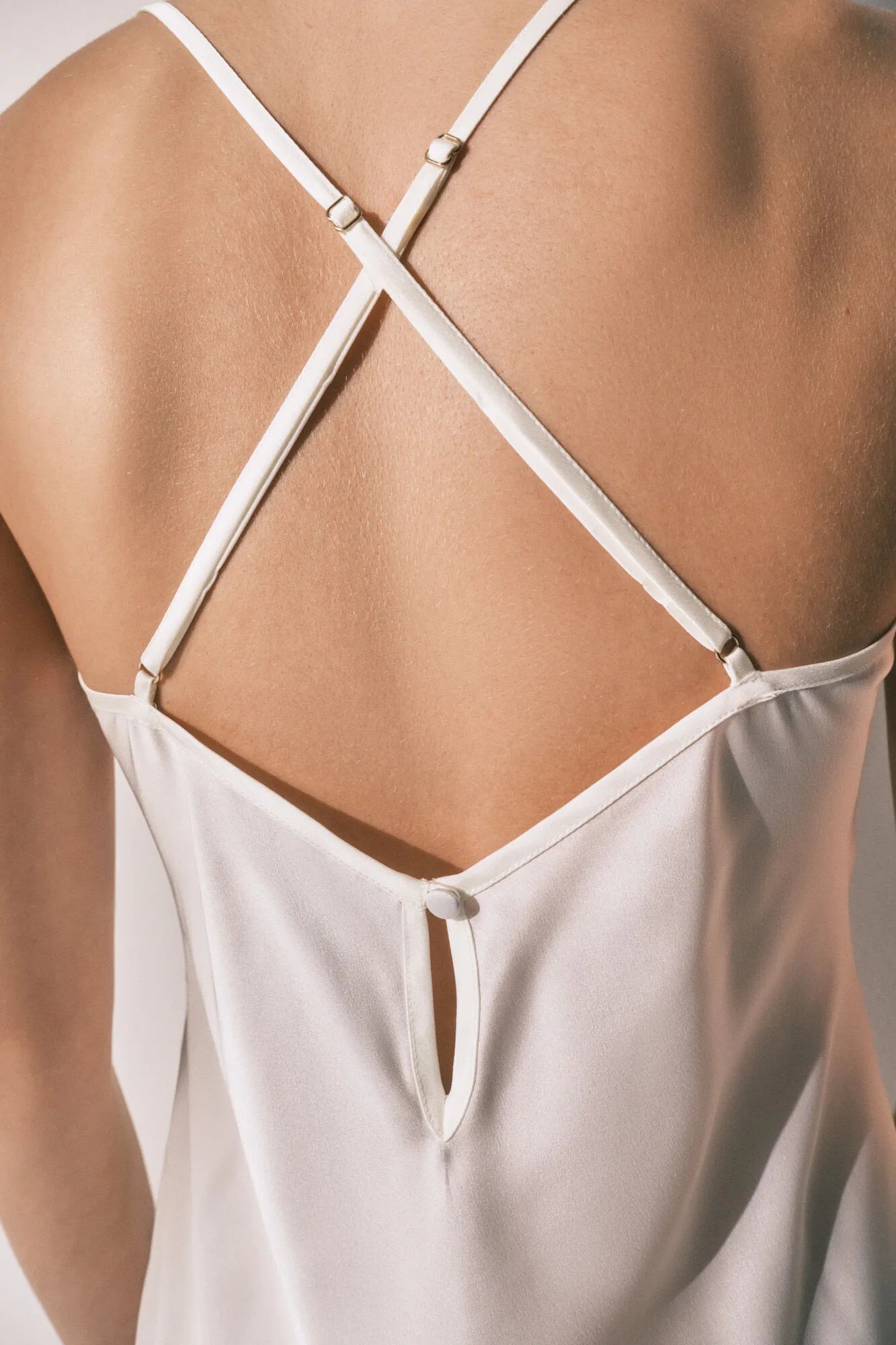 Women Secret_Ivory_Midi Satin Nightdress in White_3413704_96_05