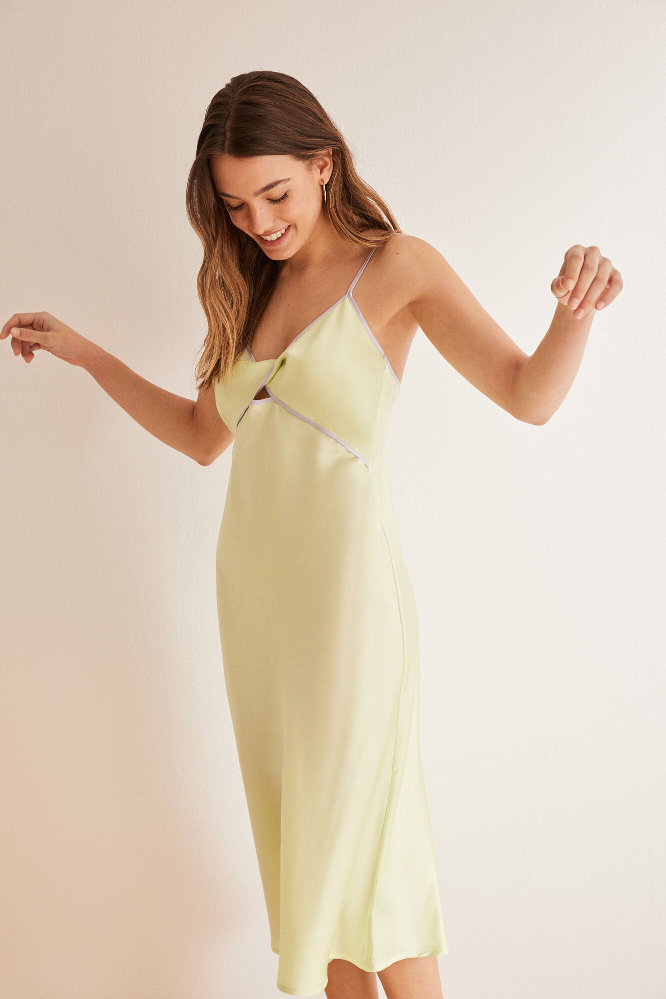 Green Straps Medium Nightdress_3417185_25_01