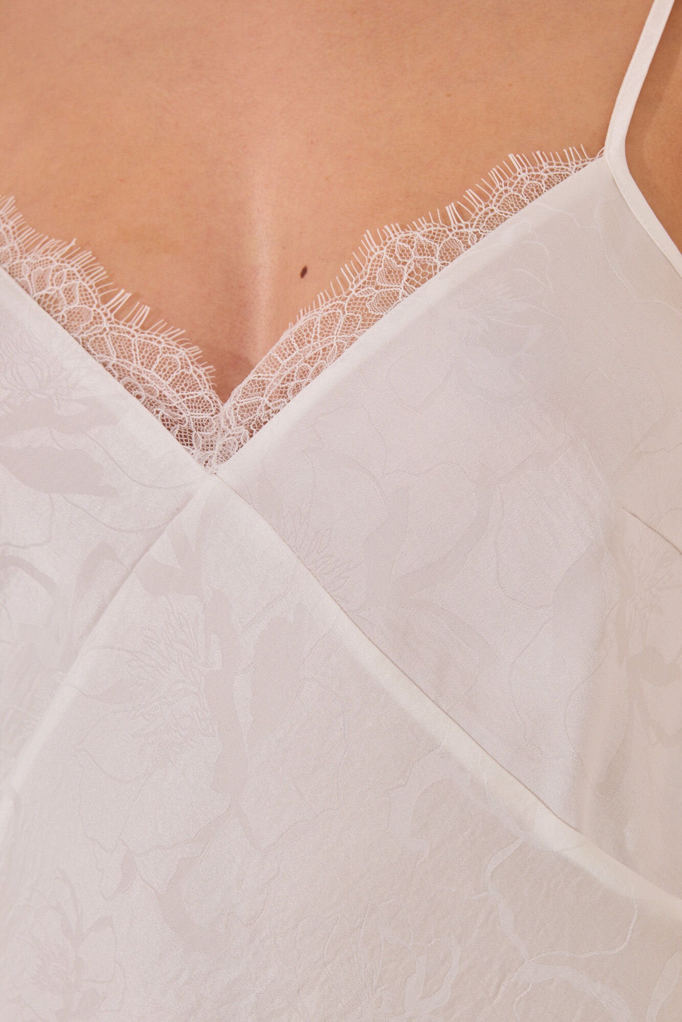 Women Secret_White Satin Midi Nightgown_3419155_96_06