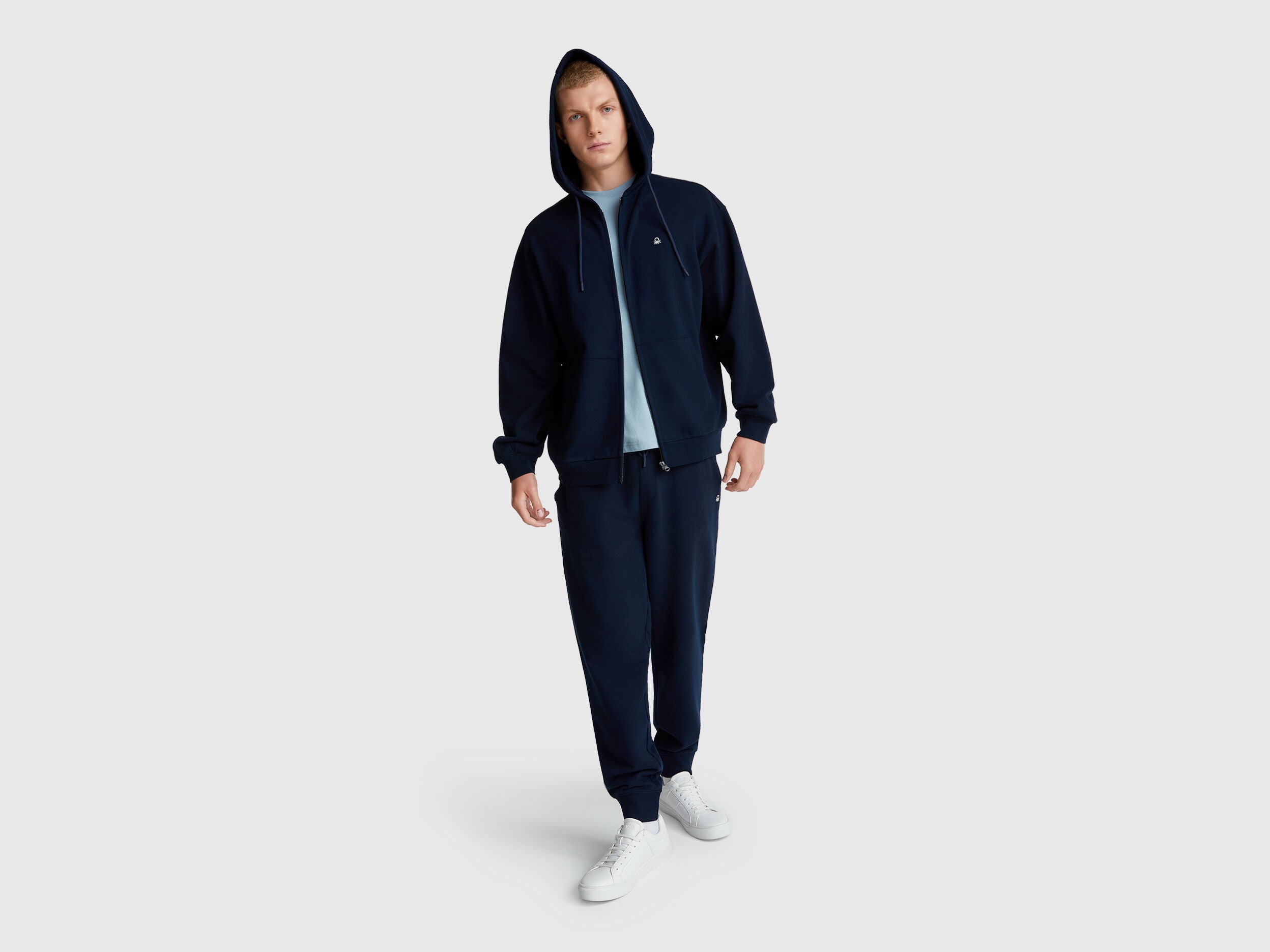 Benetton_Dark Blue_Zip-Up Hoodie in Cotton_342ZU500P_016_03