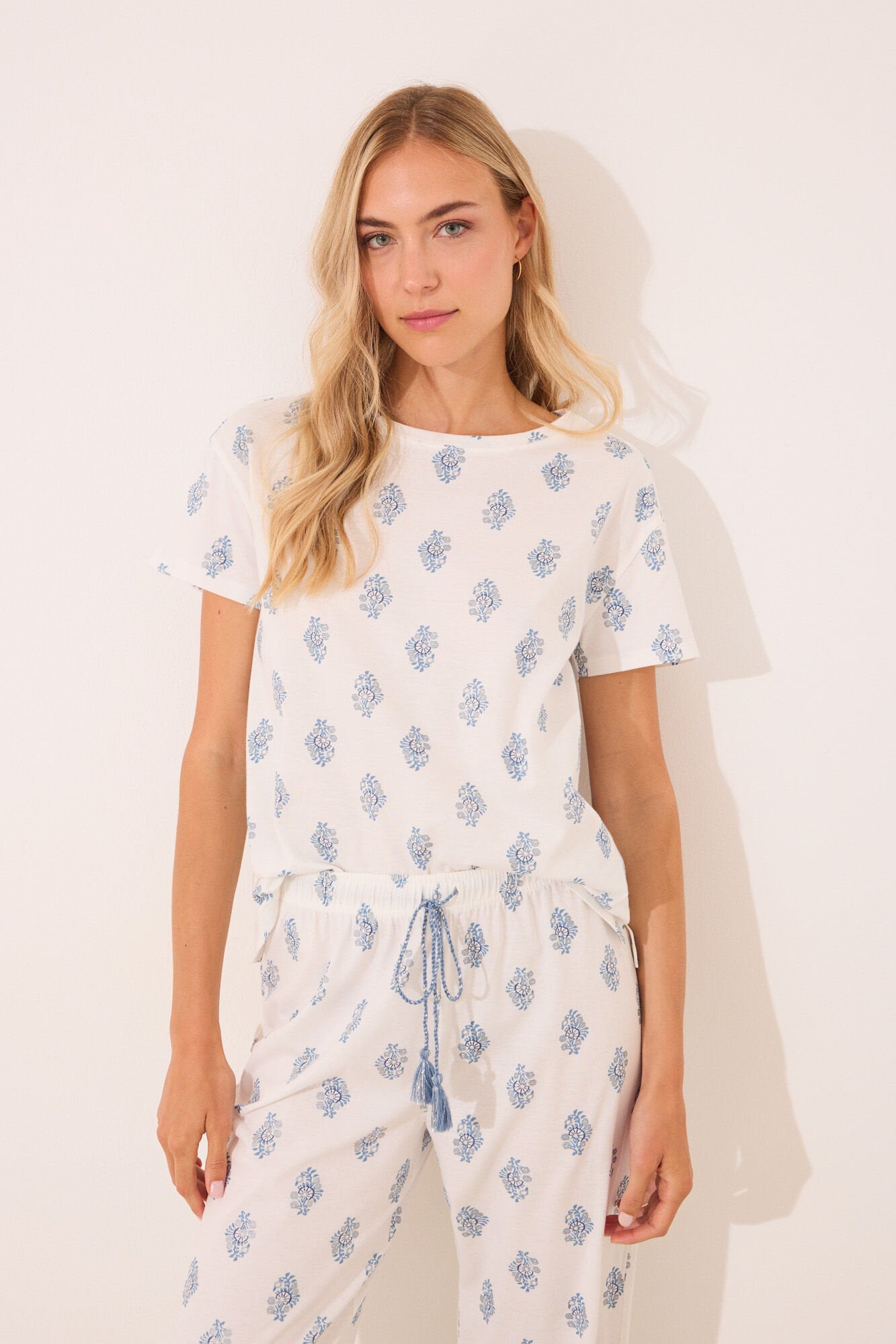 Women Secret_100% Cotton White Paisley Long Pyjamas_3592403_97_02