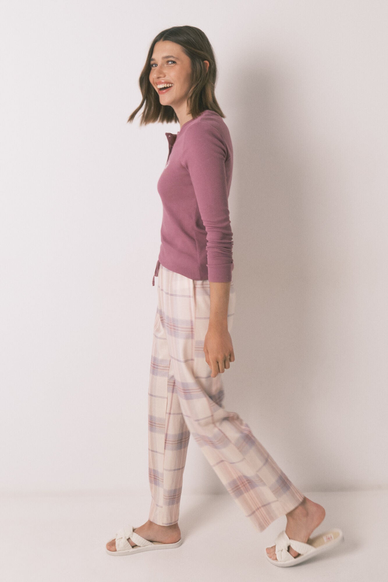 Women Secret_Pink_Long Pyjamas with Pink Checkered Print_3592417_72_02
