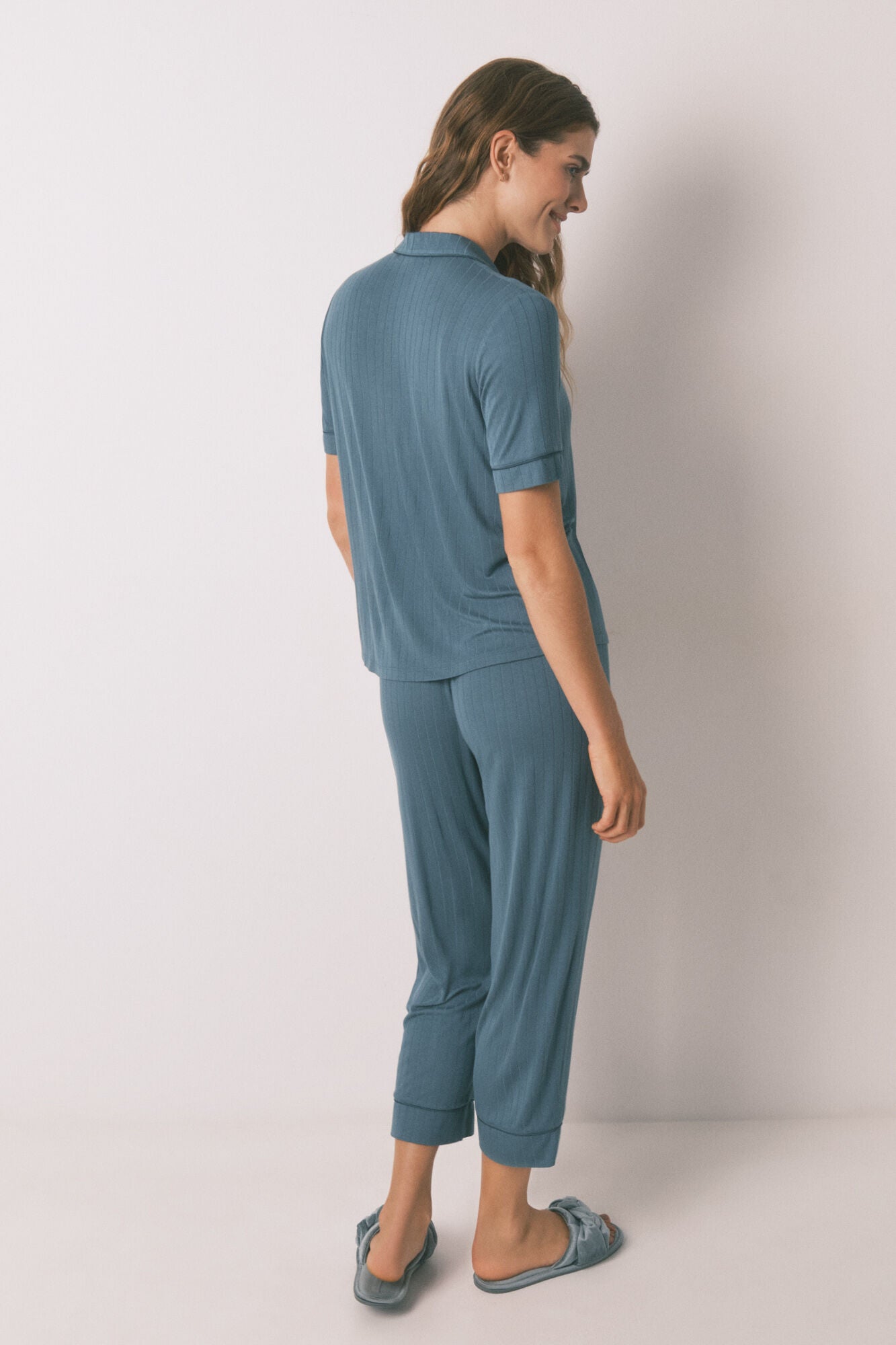 Women Secret_Green_Green Viscose Capri Shirt Pajamas_3592437_22_05