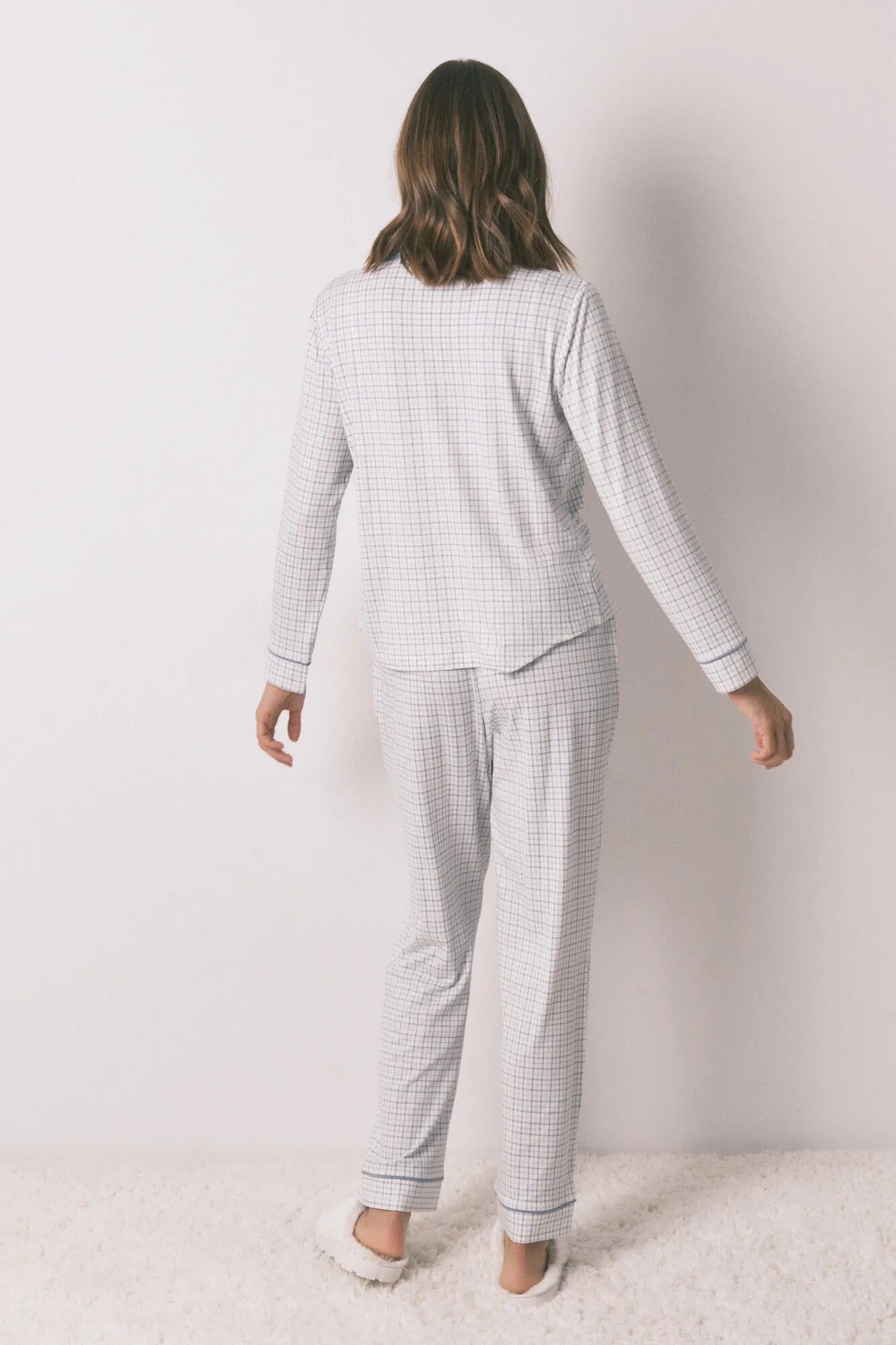Women Secret_Light Blue_Long Checkered Classic Pyjamas with a Shiny Effect_3592443_16_05