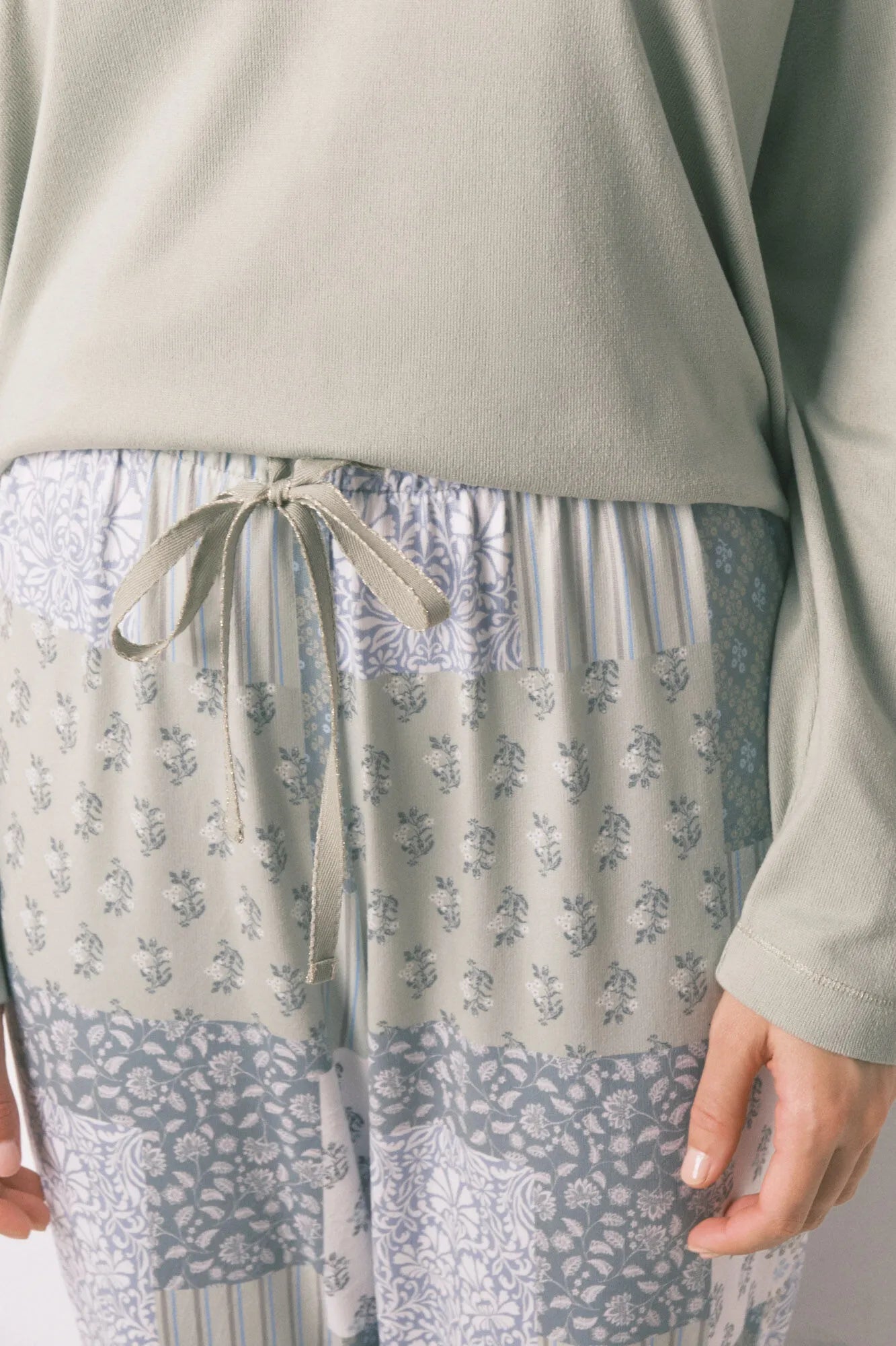 Women Secret_Green_Long Patchwork Pyjamas_3592472_21_04