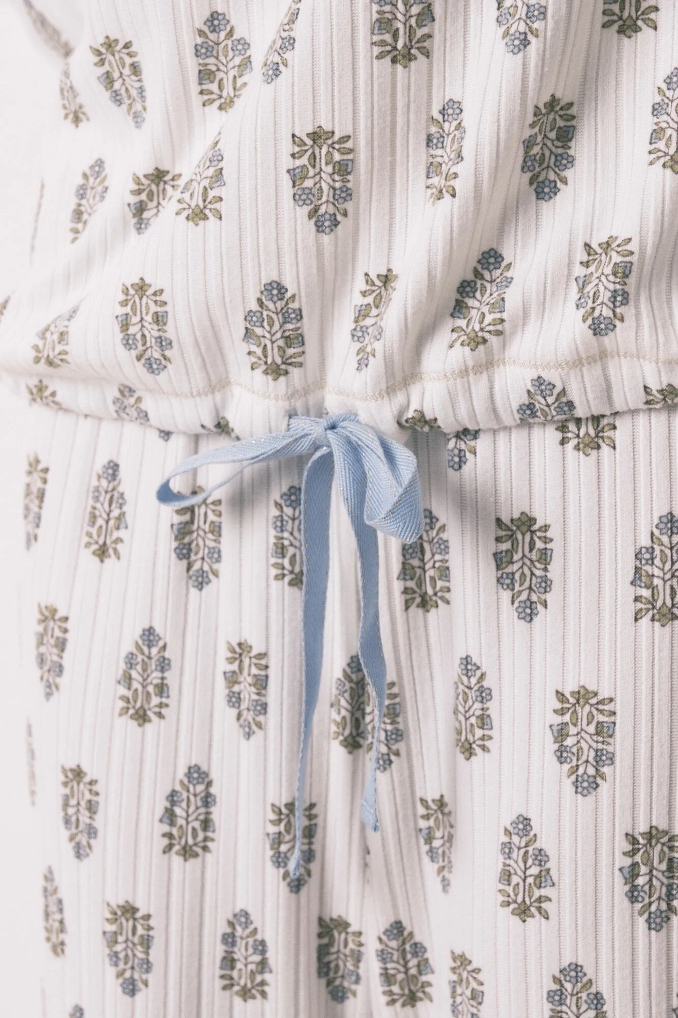 Women Secret_White Print_Super Soft Floral Long Pyjamas_3592490_97_04