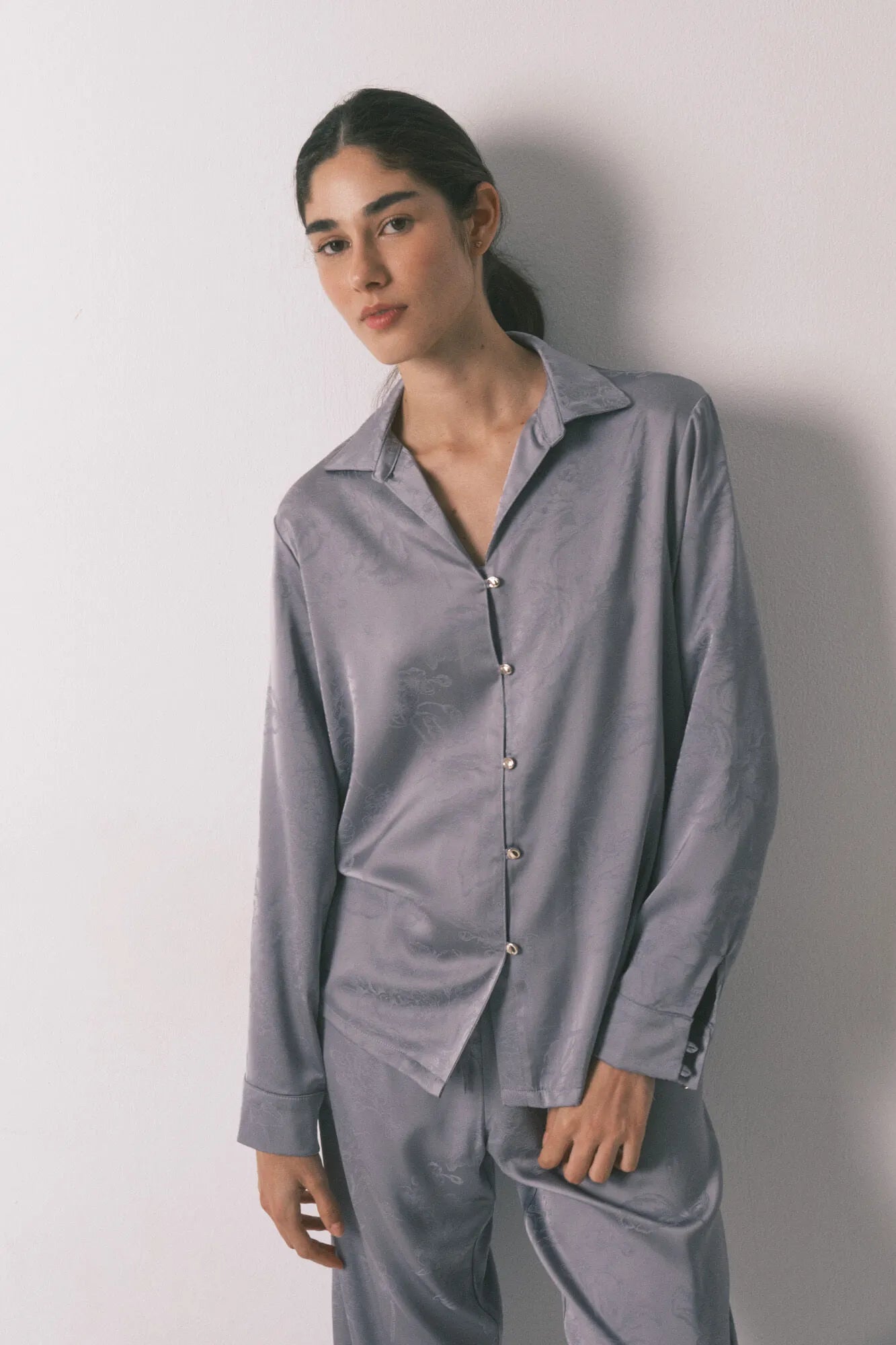 Women Secret_Dark Grey_Long Classic Pyjamas in Grey Jacquard Satin_3593013_42_07