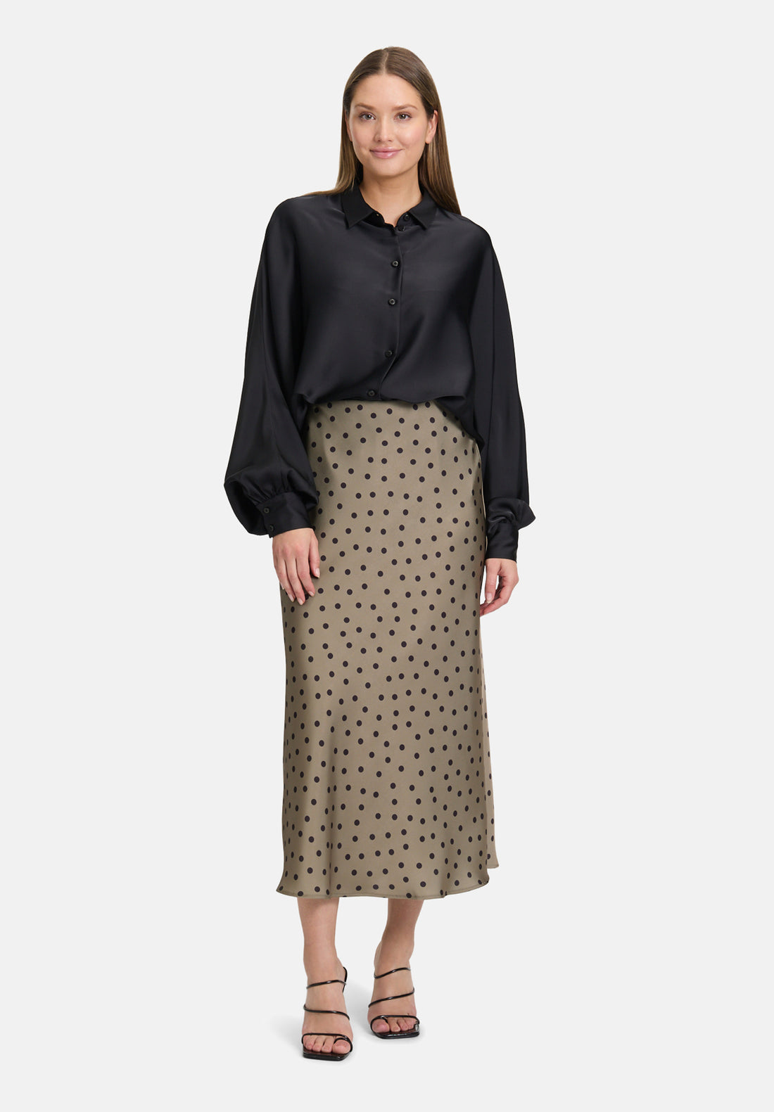 Vera Mont_Black_Satin Blouse with Collar_3596-4262_9045_02