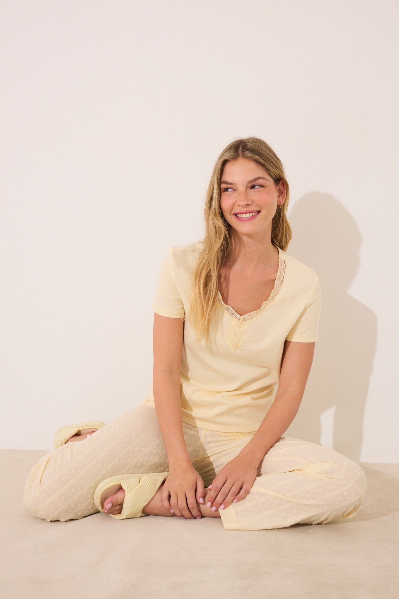 Women Secret_Yellow Cotton Short Sleeve Pyjamas_3599231_05_01