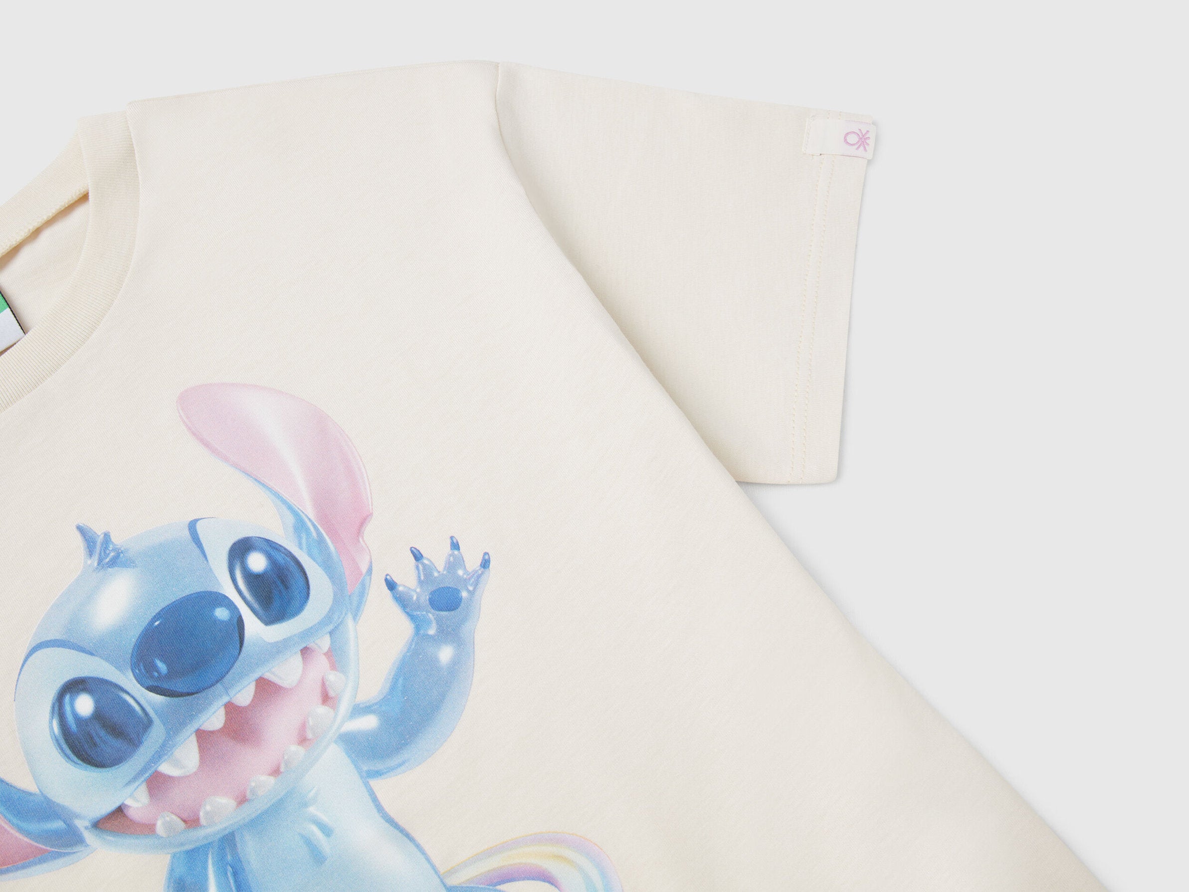 Benetton_Lilo & Stitch ©Disney Boxy Fit T-Shirt_35RYC10MV_00V_03