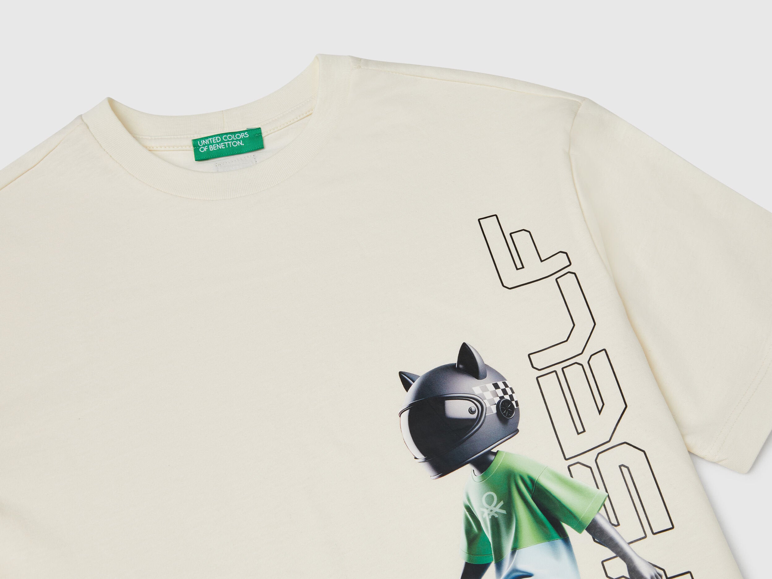 Benetton_White T-Shirt with Front Print_35RYC10NC_0R2_03