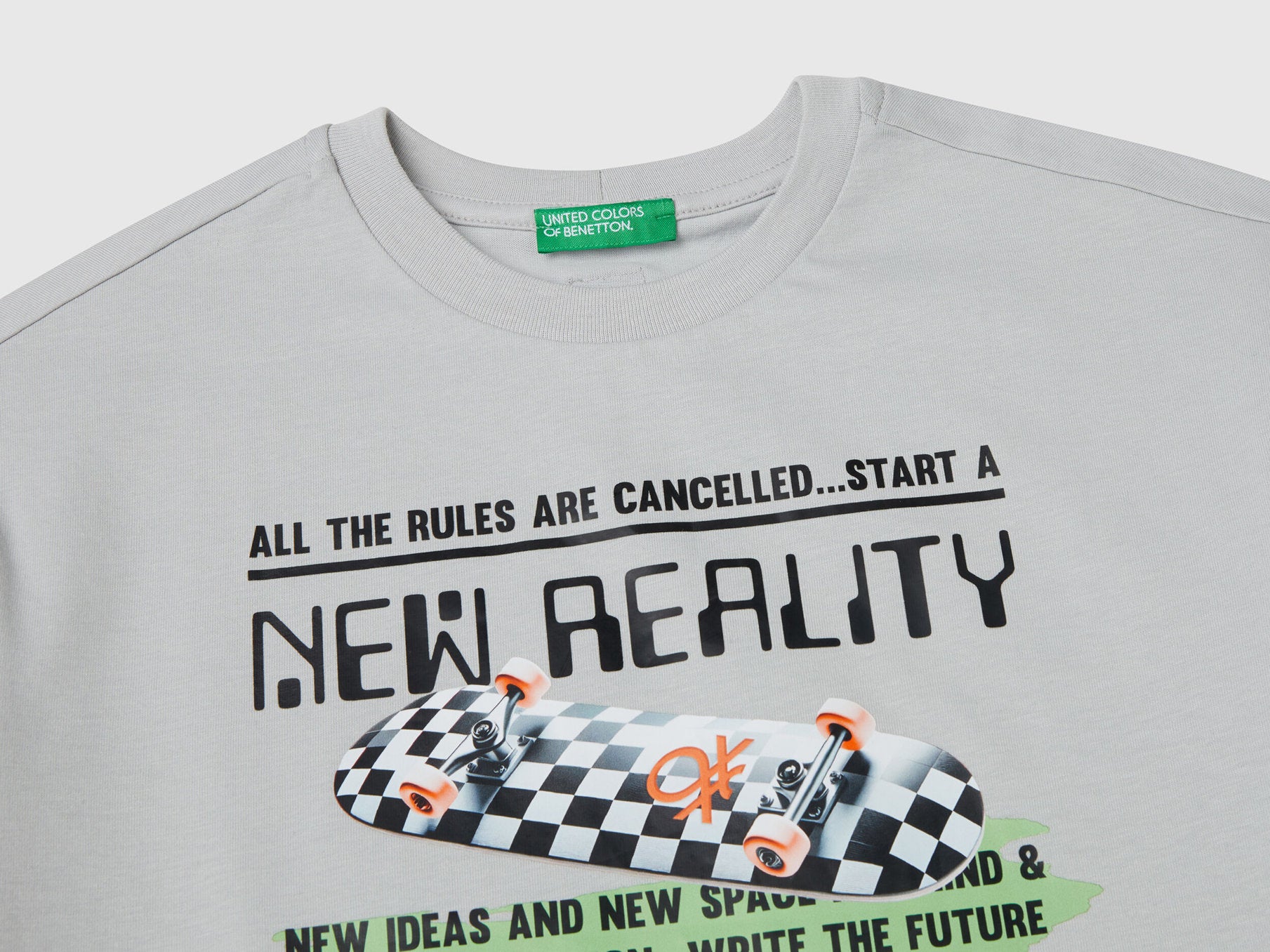 Benetton_Gray T-Shirt with Front Print_35RYC10NC_115_03