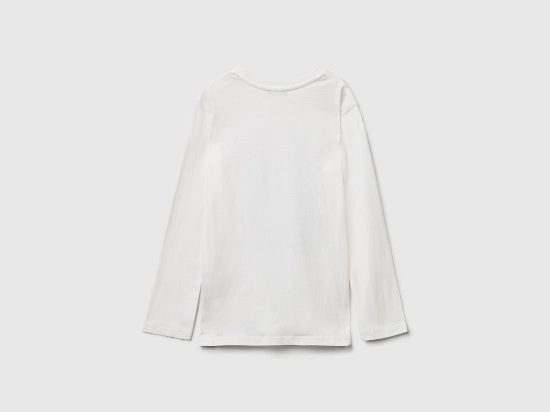 Benetton_Creamy White_T-Shirt with Glitter Print_35RYC10QE_074_02