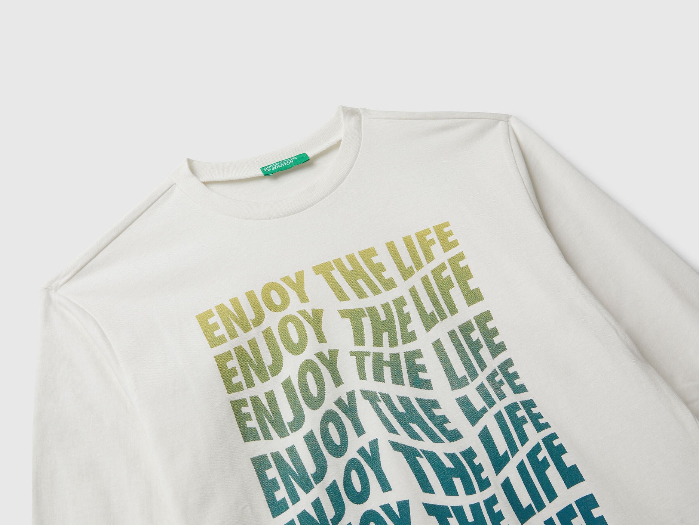 Benetton_Creamy White_Cotton T-Shirt with Print_35RYC10QQ_074_03