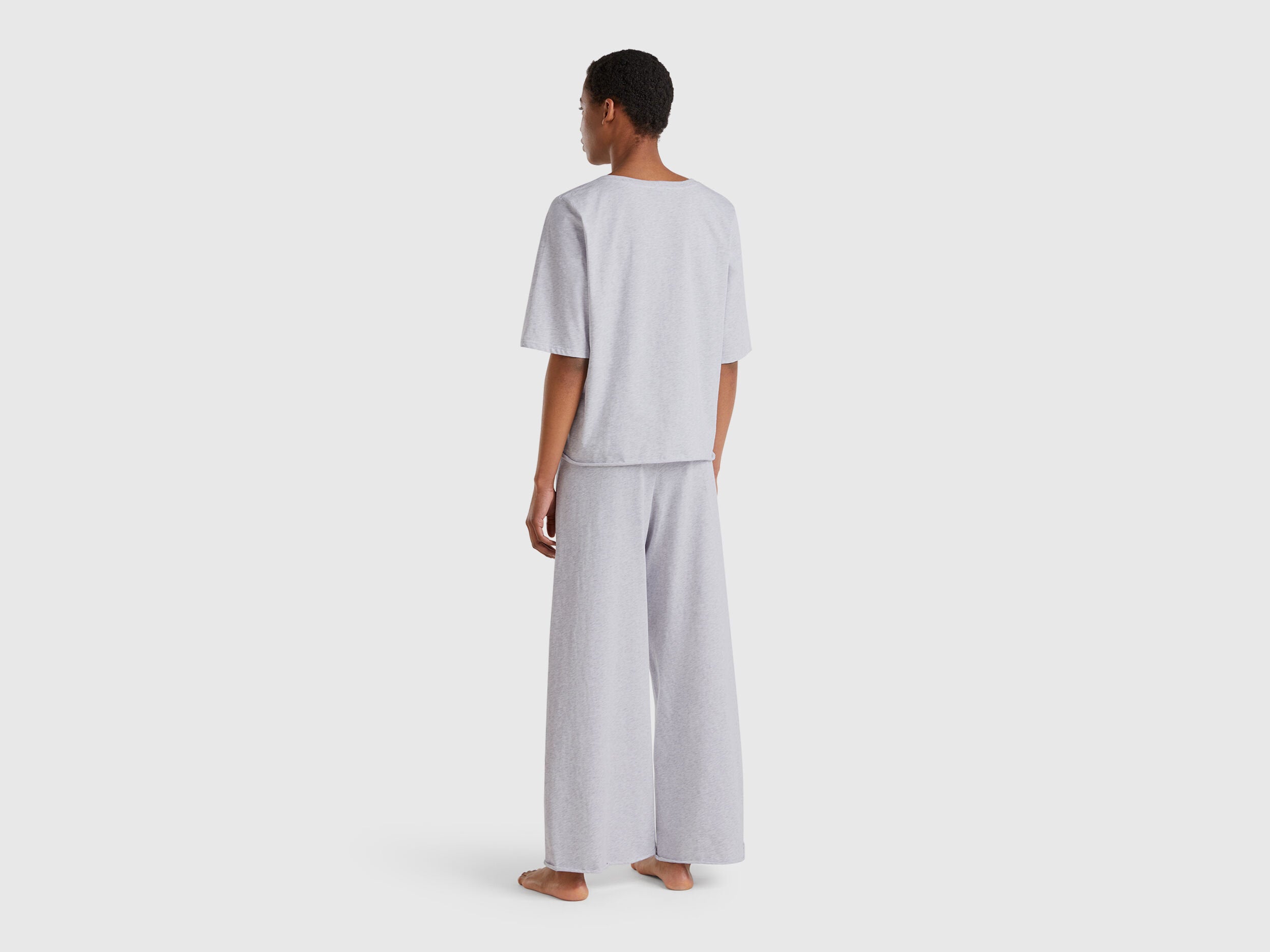 Benetton_Loose-Fitting Pyjamas in Pure Cotton_35VB3P03P_506_02
