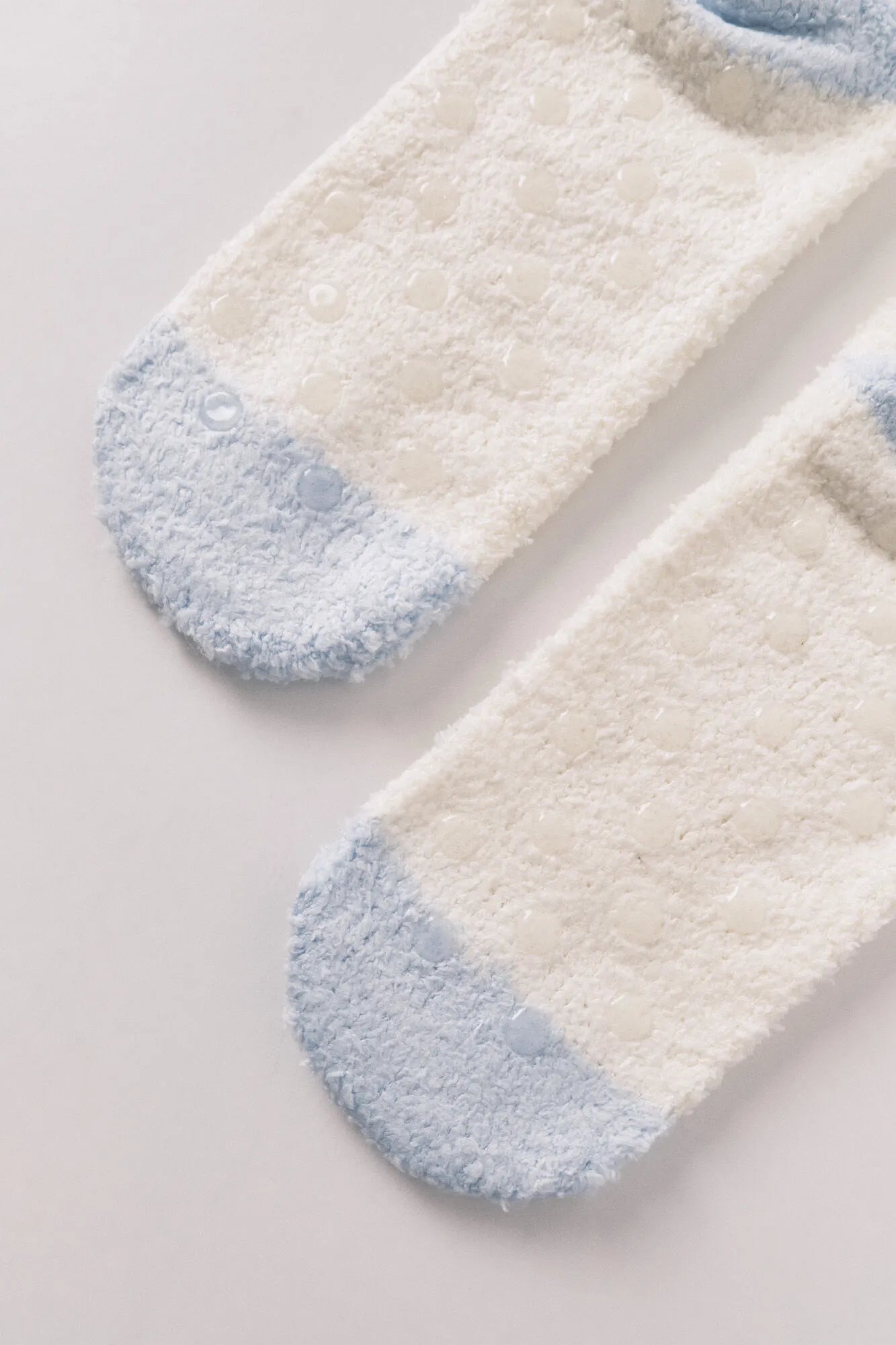 Women Secret_White_Long Fur Socks with Snowman Print_3612488_99_02