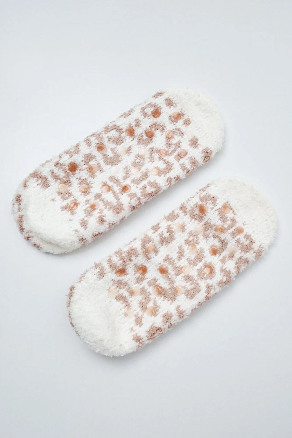 Women Secret Beige Women Beige Animal Print Slip-On Socks SKU: 3614776_50 Image 02
