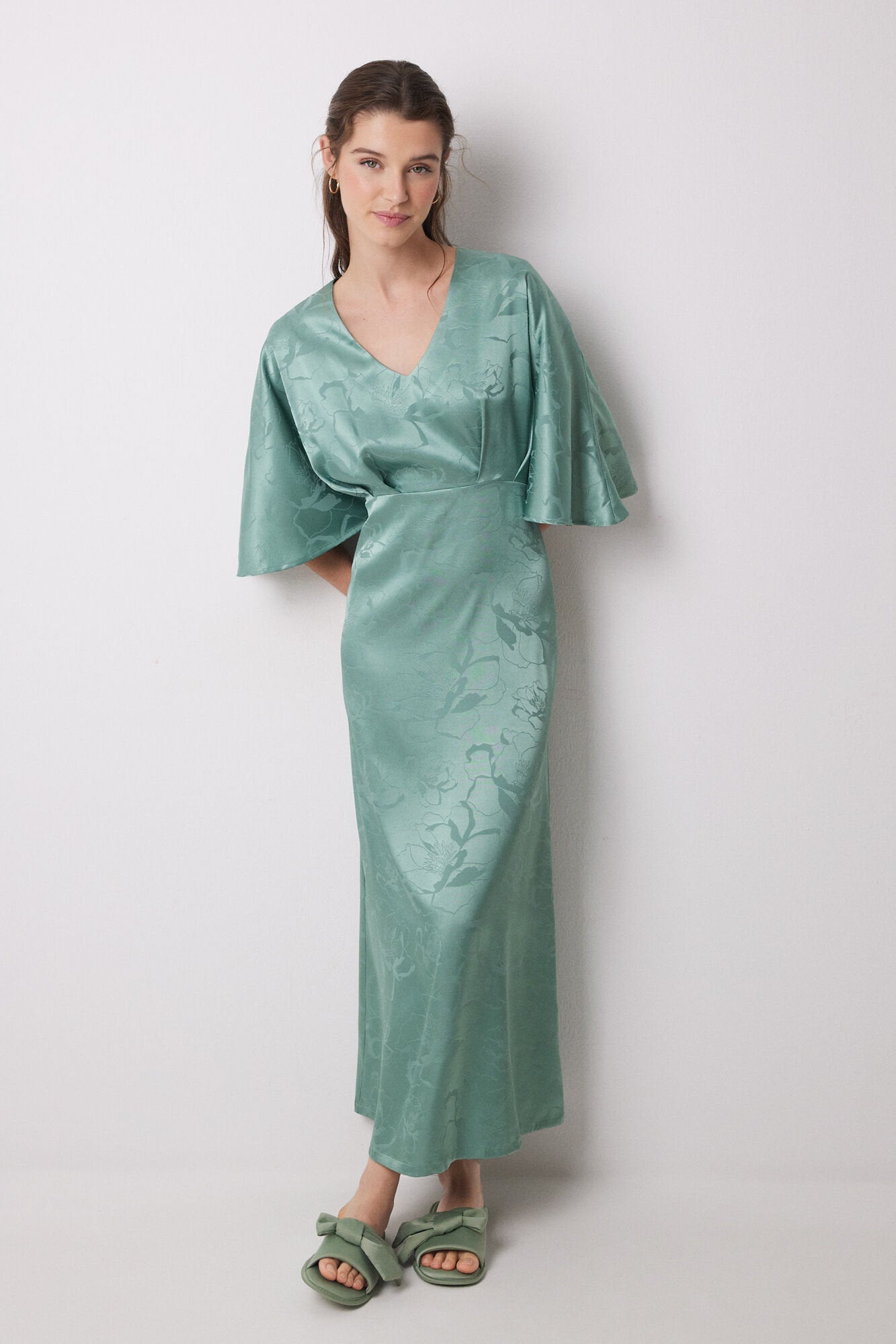 Women Secret_Green Jacquard Satin Caftan Dress_3639171_21_01