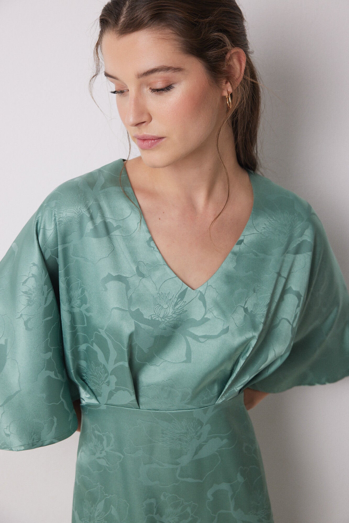 Women Secret_Green Jacquard Satin Caftan Dress_3639171_21_02