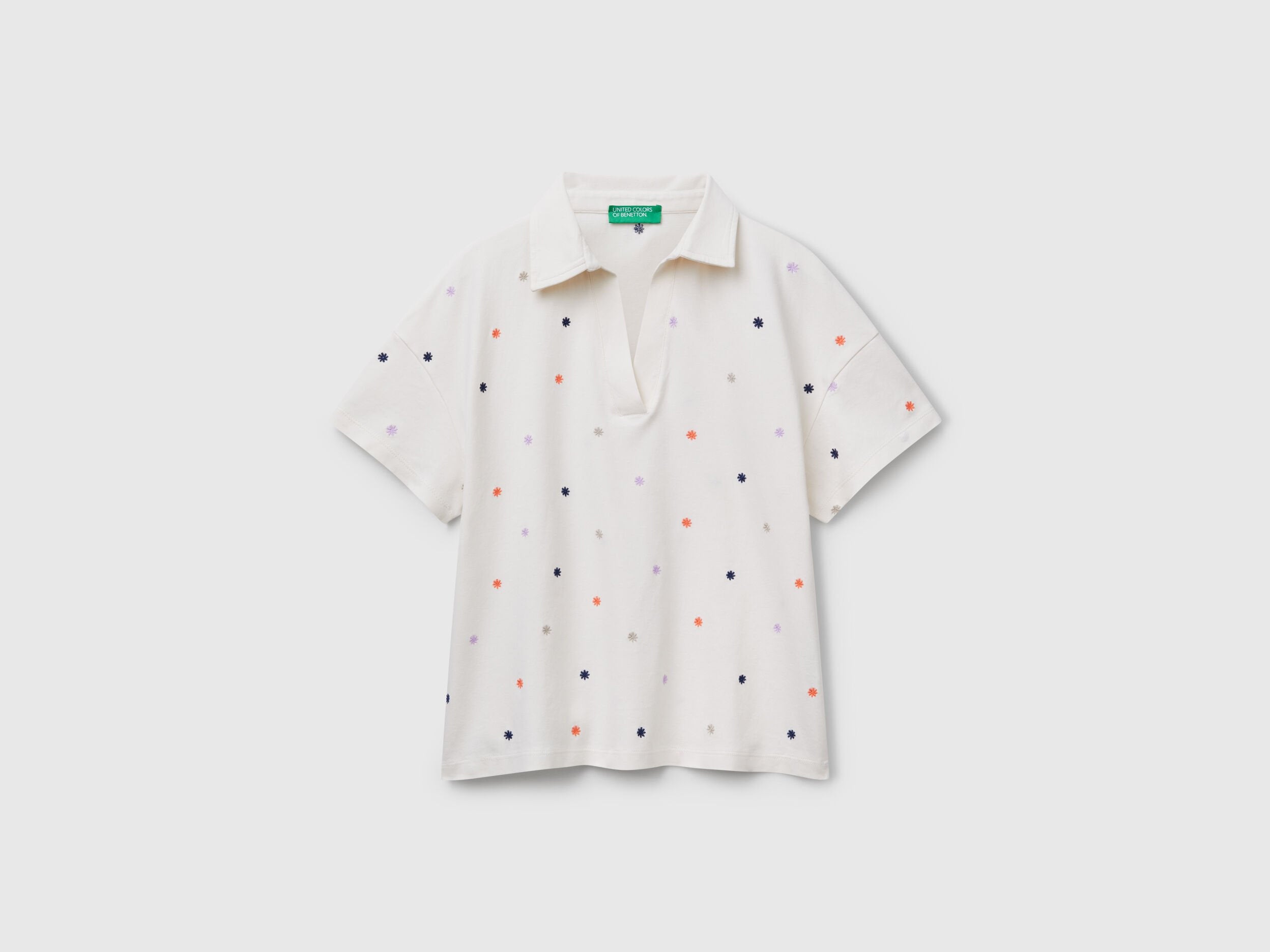Benetton_Polo with Flower Embroidery_36QJD300X_65G_04