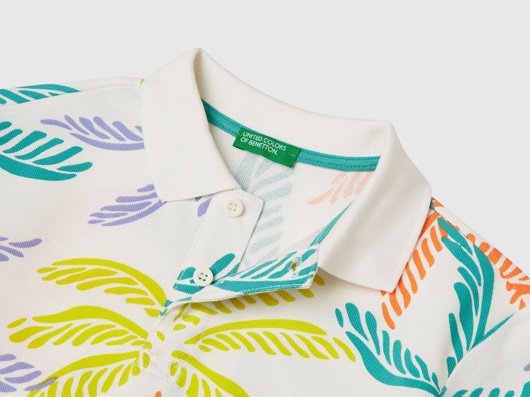 Benetton_White Polo with Tropical Print_36Y4C301W_75E_03