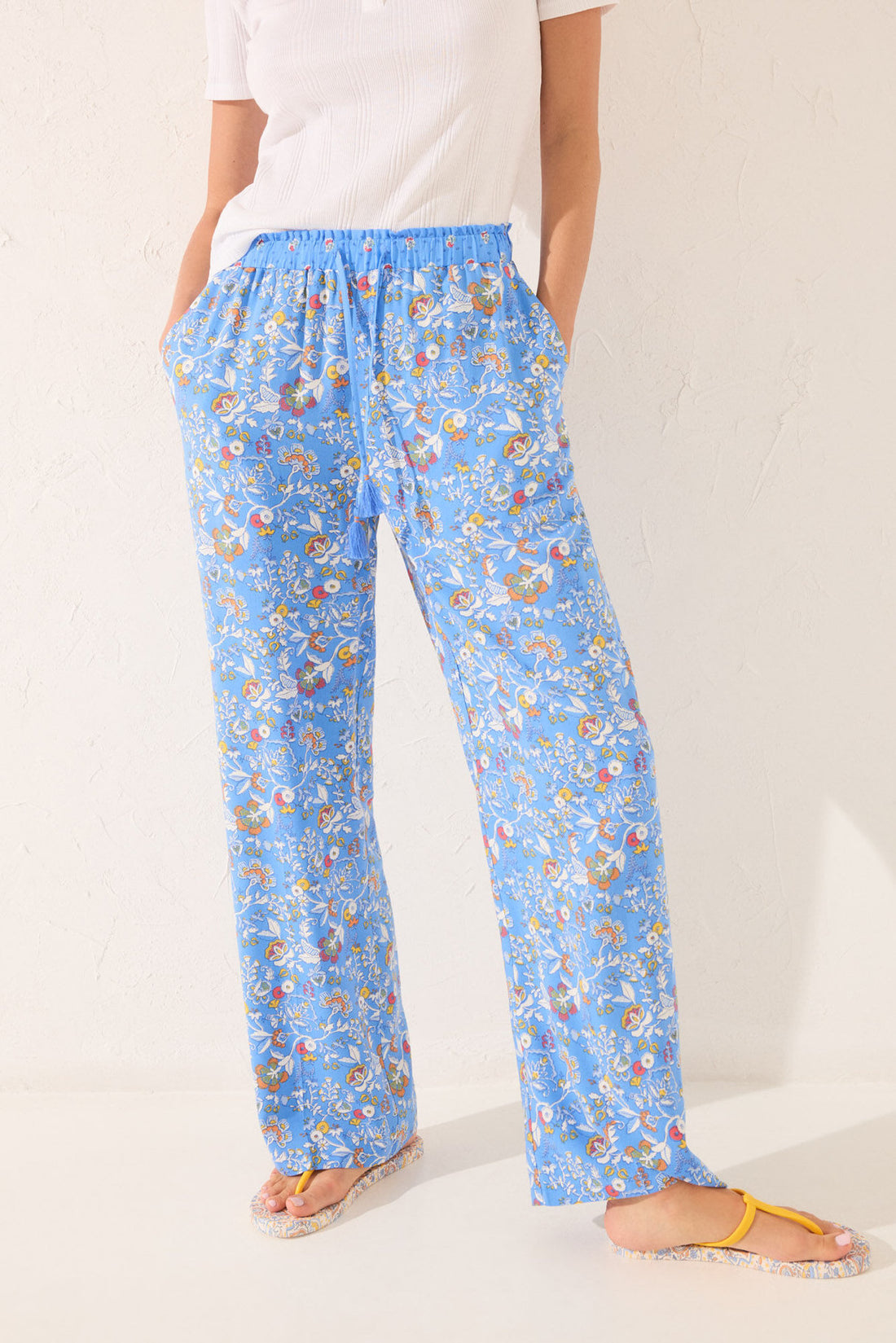 Women Secret_Long Blue Floral Viscose Trouser_3702230_19_02