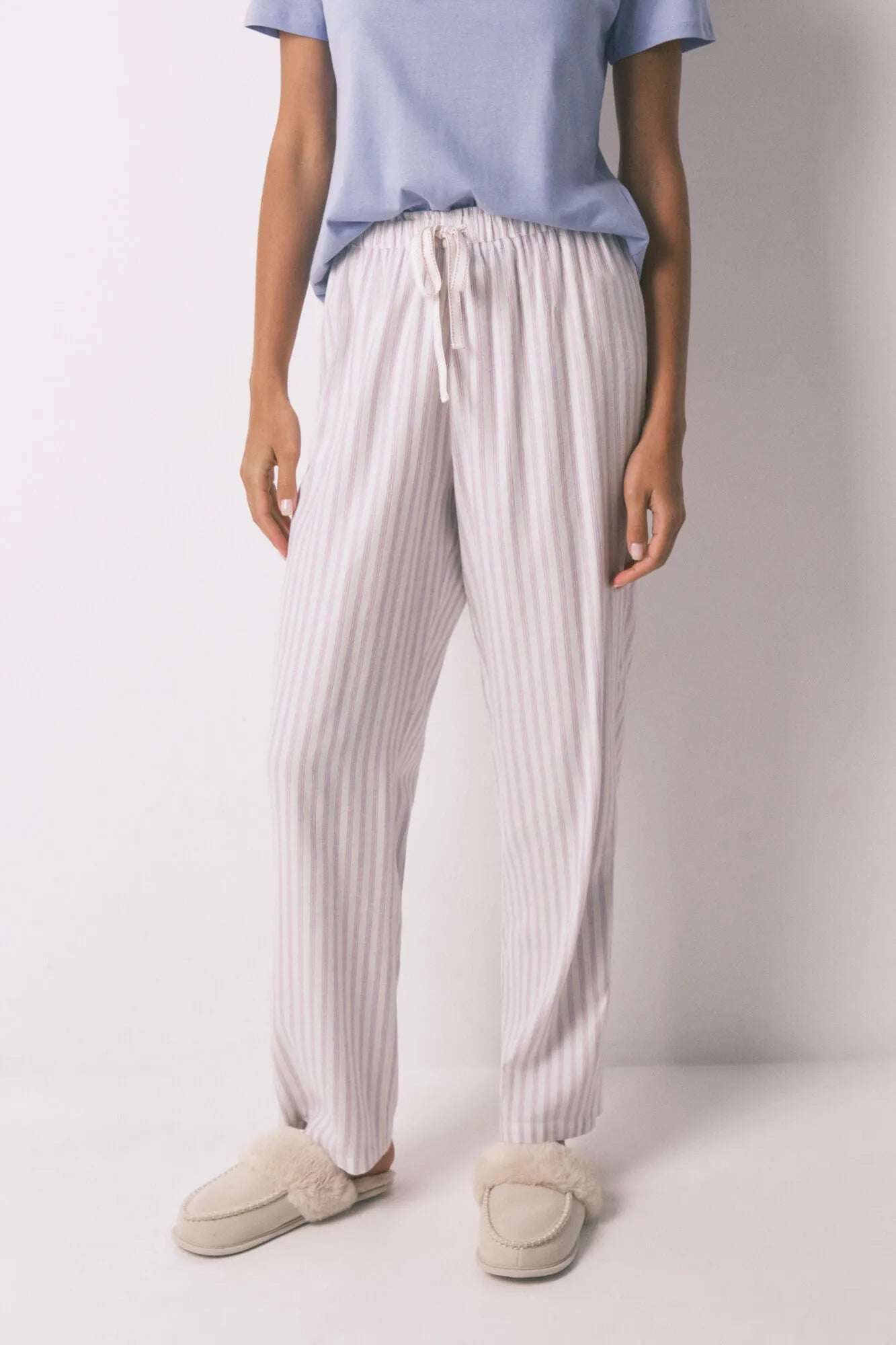 Women Secret_Multicoloured_Long Flannel Trouser with Multicoloured Striped Print_3702252_98_03