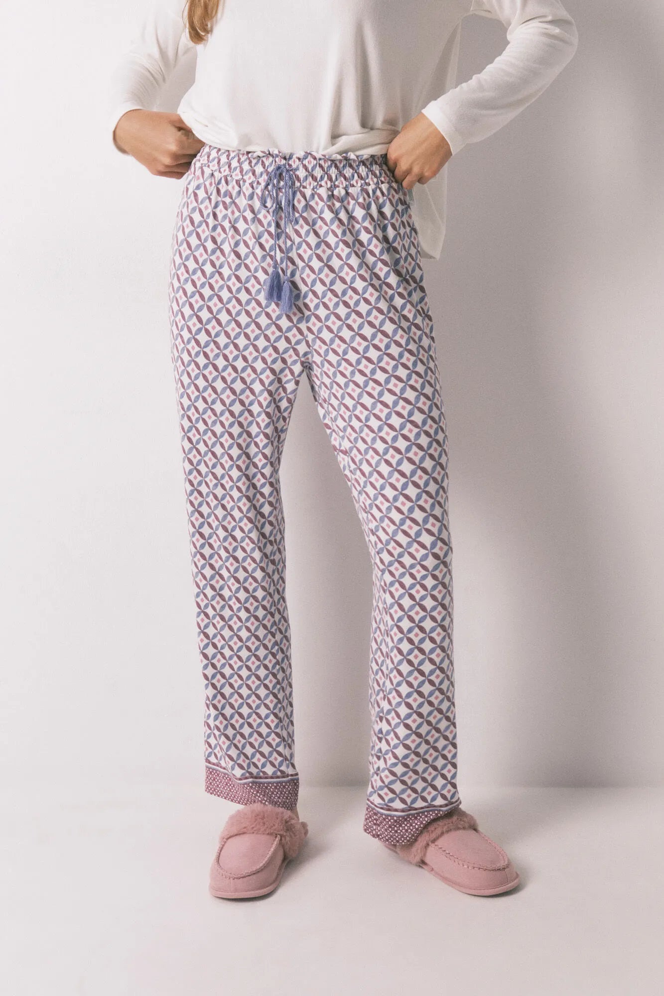 Women Secret_Blue_Wide-Legged Soft Jersey-Knit Blue Long Trouser_3702255_19_03