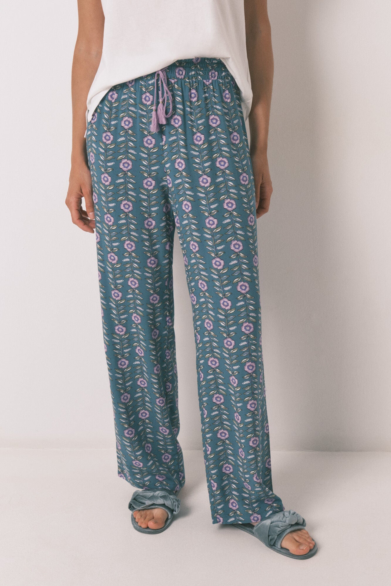 Women Secret_Green_Long Viscose Flower Print Trouser_3702257_22_04
