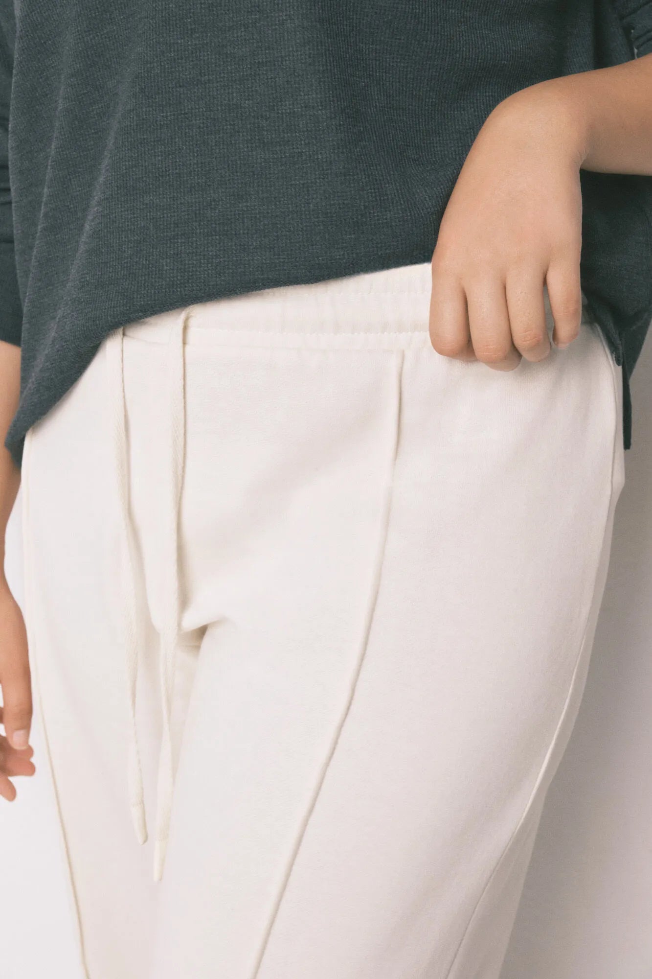Women Secret_Ivory_Long White Fine Plush Trouser_3702260_96_02