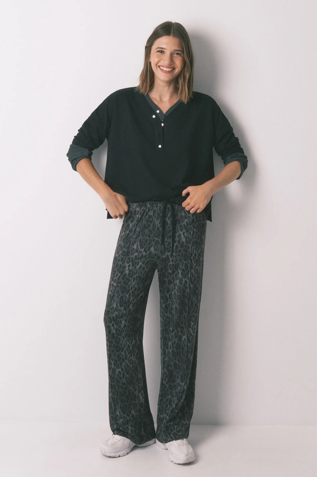 Women Secret_Grey_Long Gray Animal Print Trouser_3702262_47_06