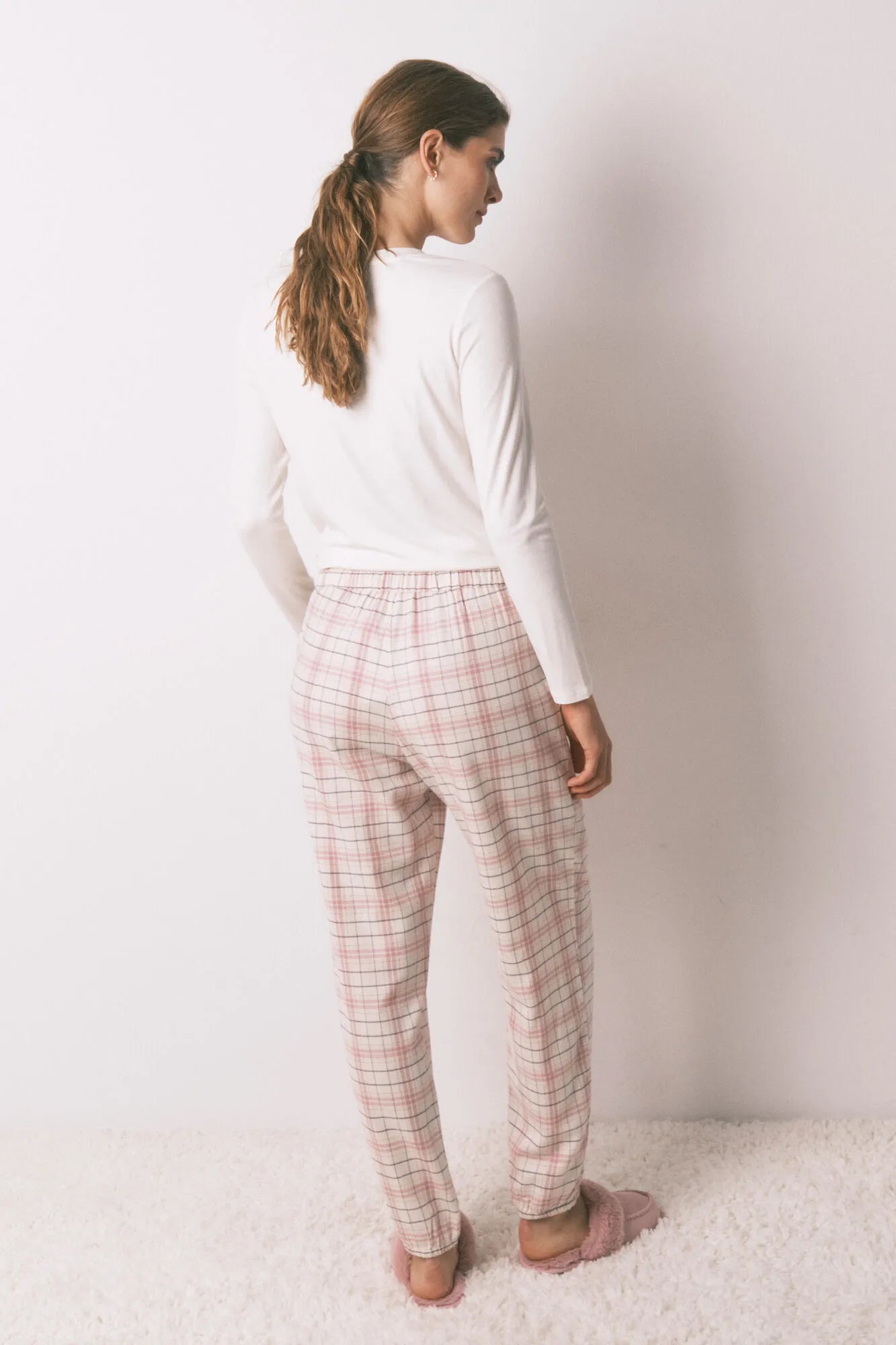 Women Secret_Pink_Long Pink Flannel Trouser with a Plaid Print_3702284_73_04
