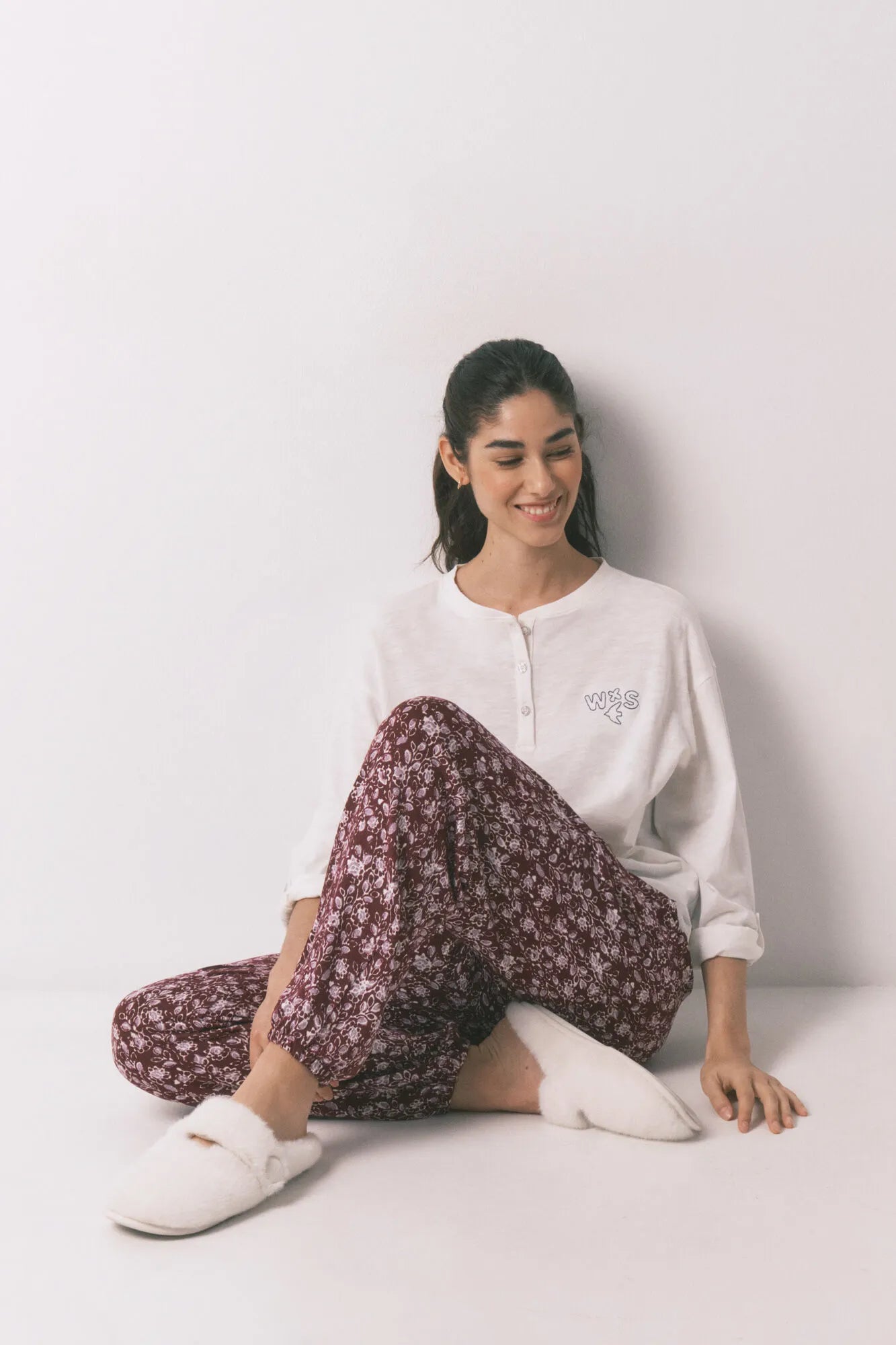 Women Secret_Maroon Print_Burgundy Long Floral Print Trousers_3703228_58_01