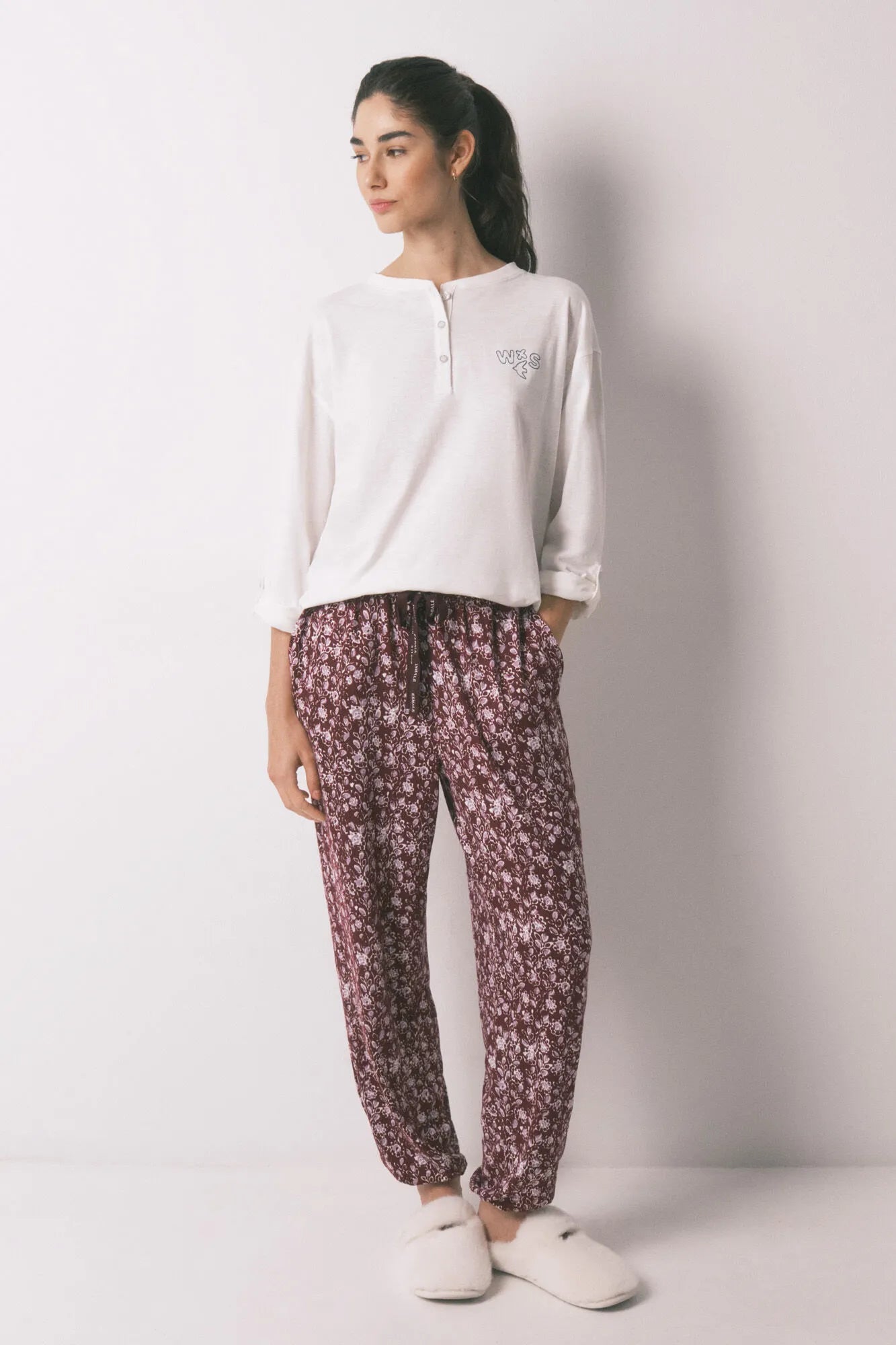 Women Secret_Maroon Print_Burgundy Long Floral Print Trousers_3703228_58_05