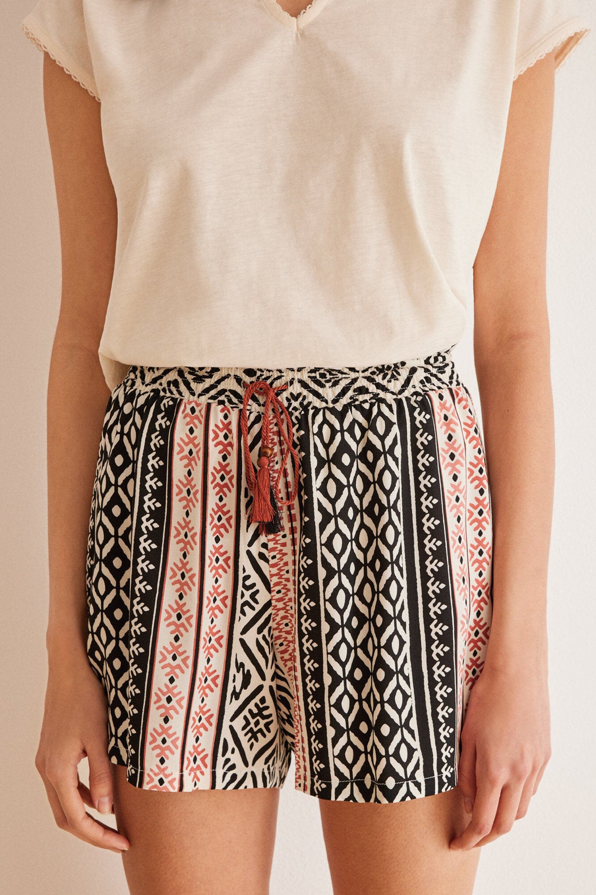 Shorts With All Over Print_3707207_73_05