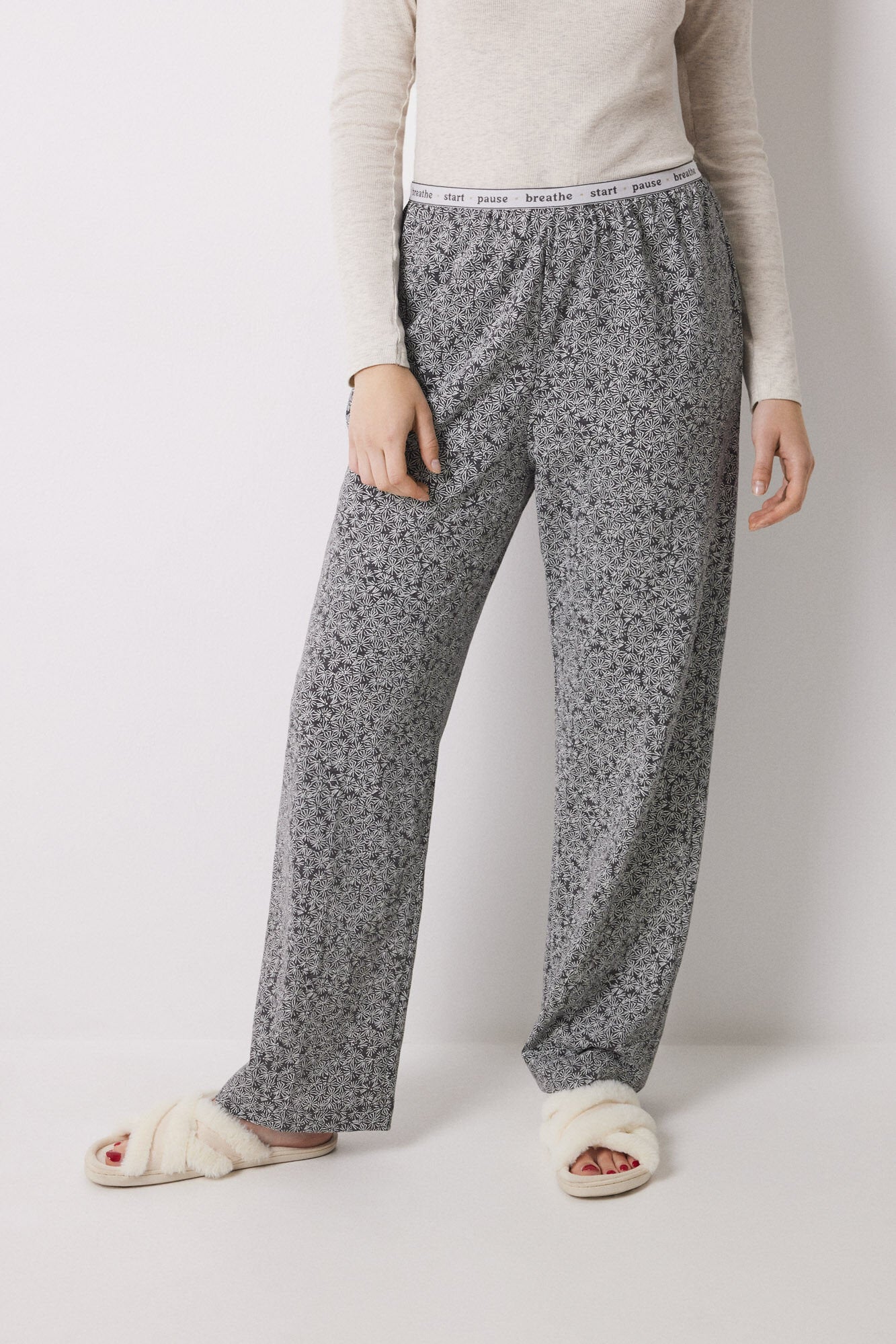 Women Secret_Long Trouser with Green Flower Print_3709644_46_03