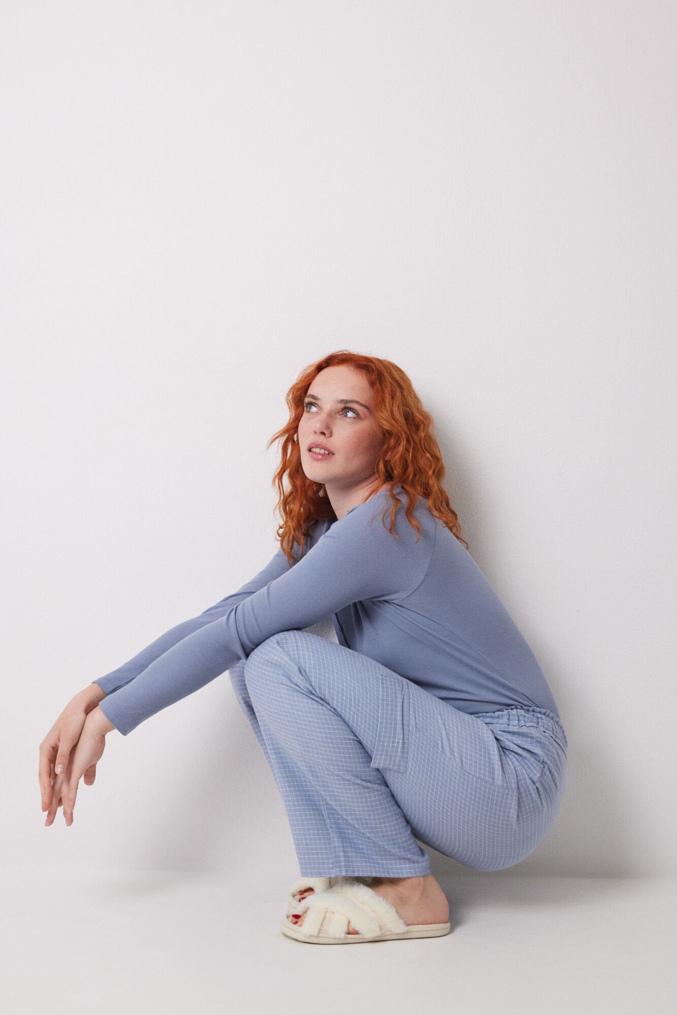 Women Secret_Long Cargo Trouser with Checkered Print_3709646_17_01