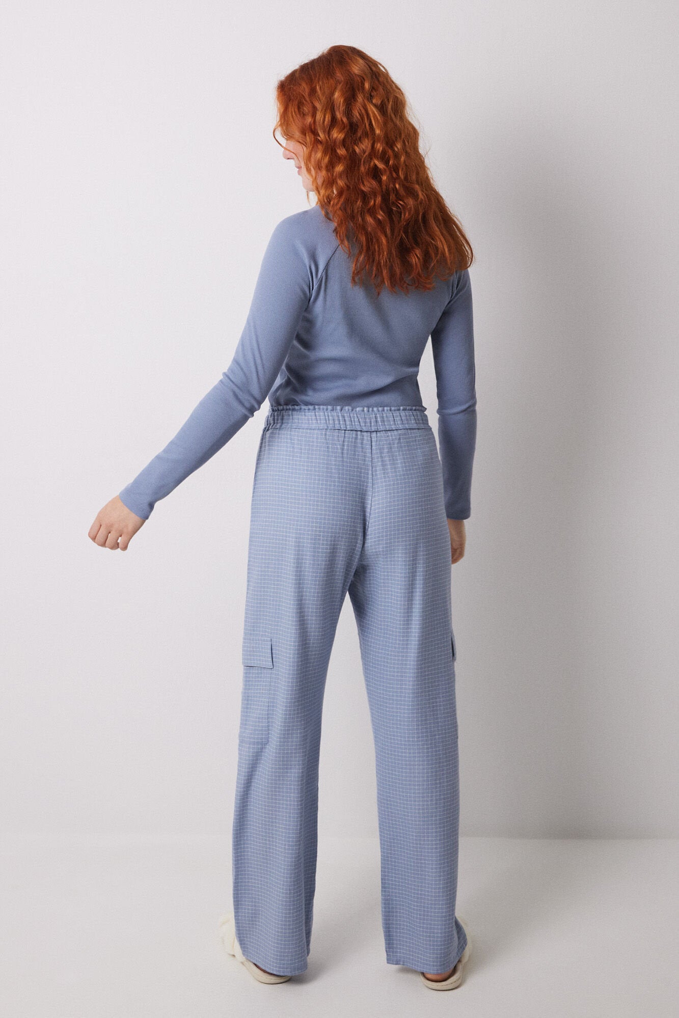 Women Secret_Long Cargo Trouser with Checkered Print_3709646_17_07