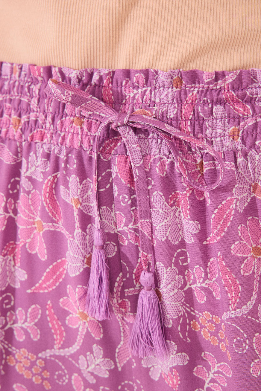 Women Secret_Long Viscose Trouser with Boho Floral Print_3709659_79_04