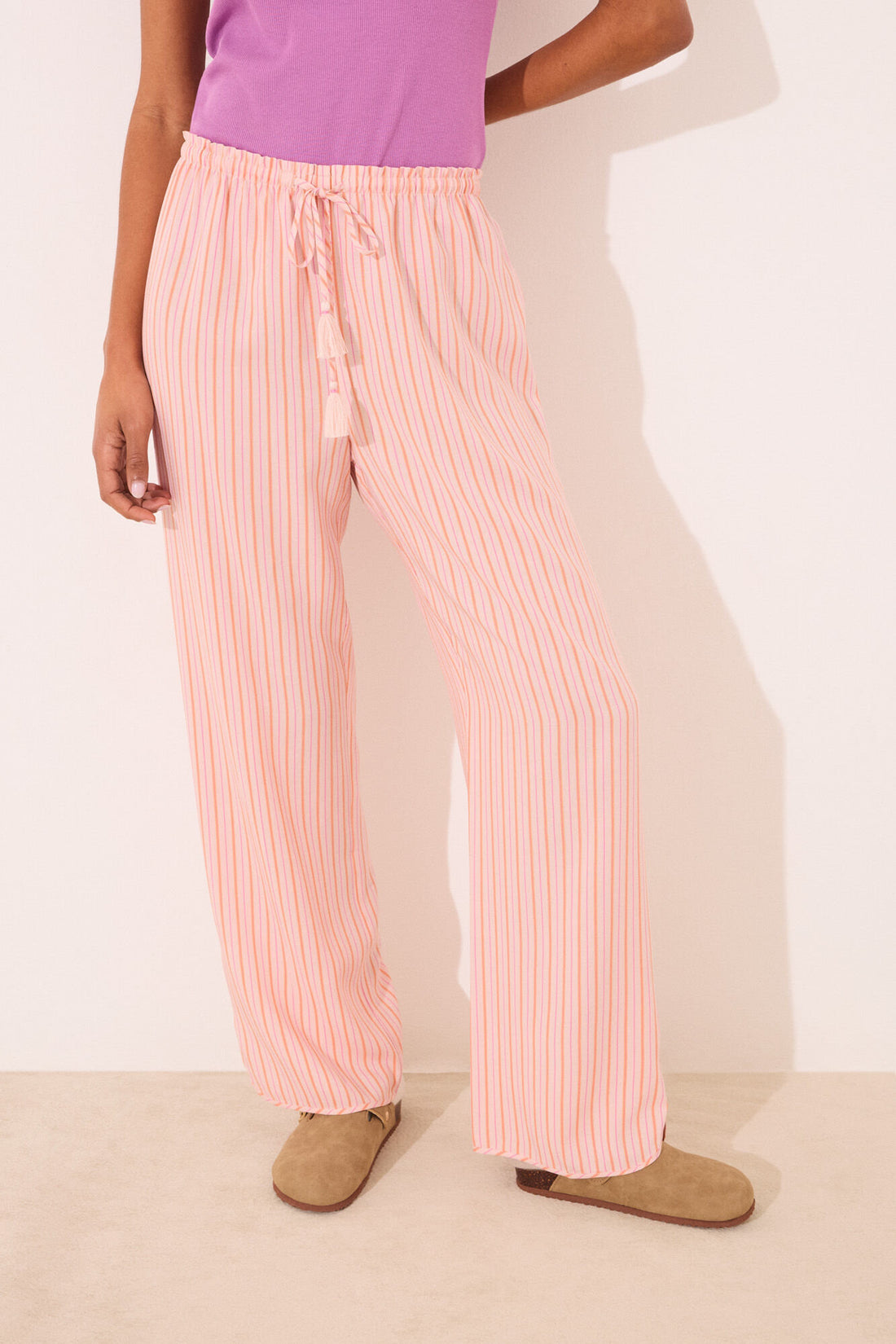 Women Secret_Long Viscose Trouser with Striped Print_3709660_73_02