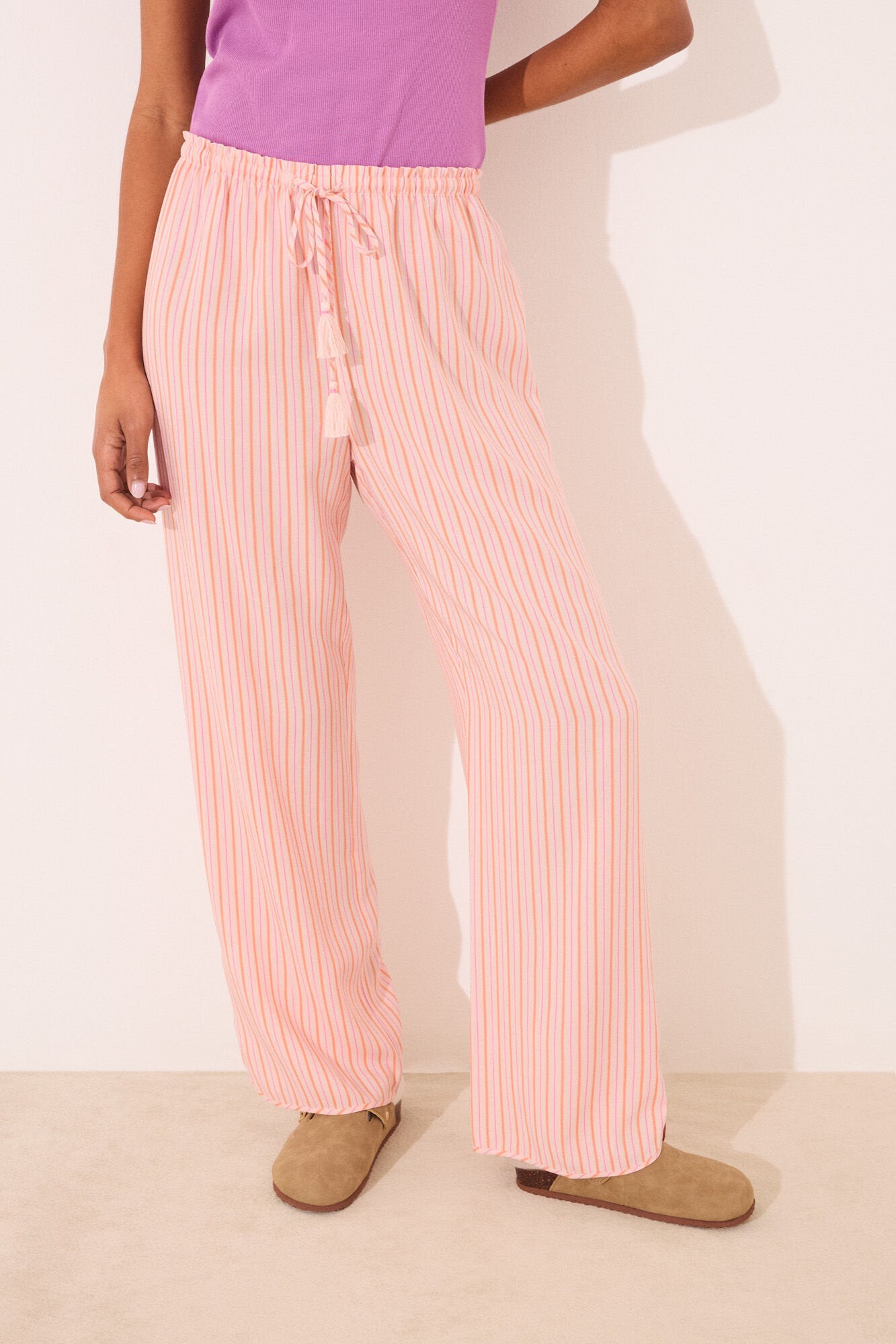 Women Secret_Long Viscose Trouser with Striped Print_3709660_73_02