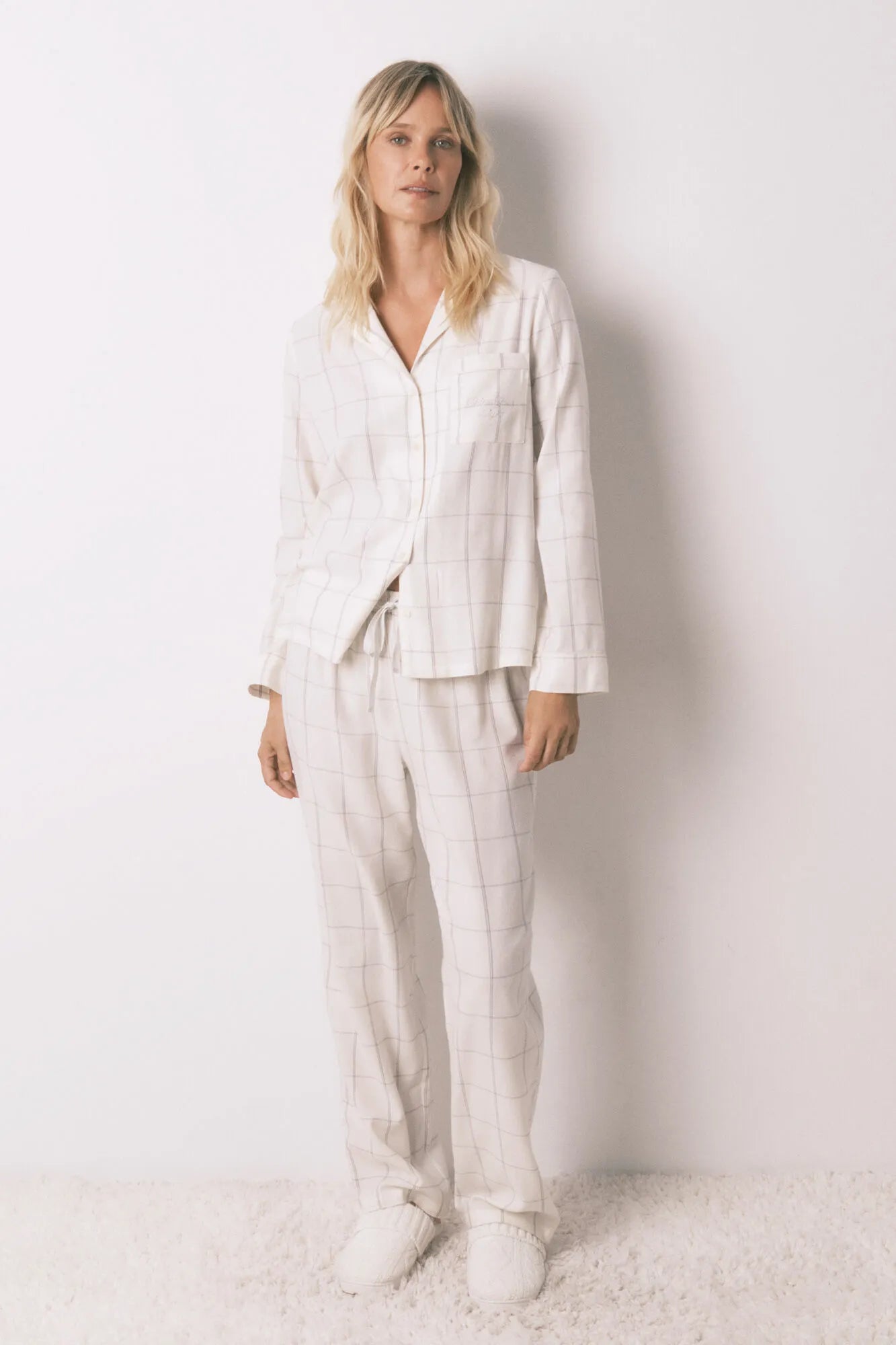 Women Secret_Ivory_White Cotton Flannel Classic Pyjamas with Plaid Print_3792061_96_01