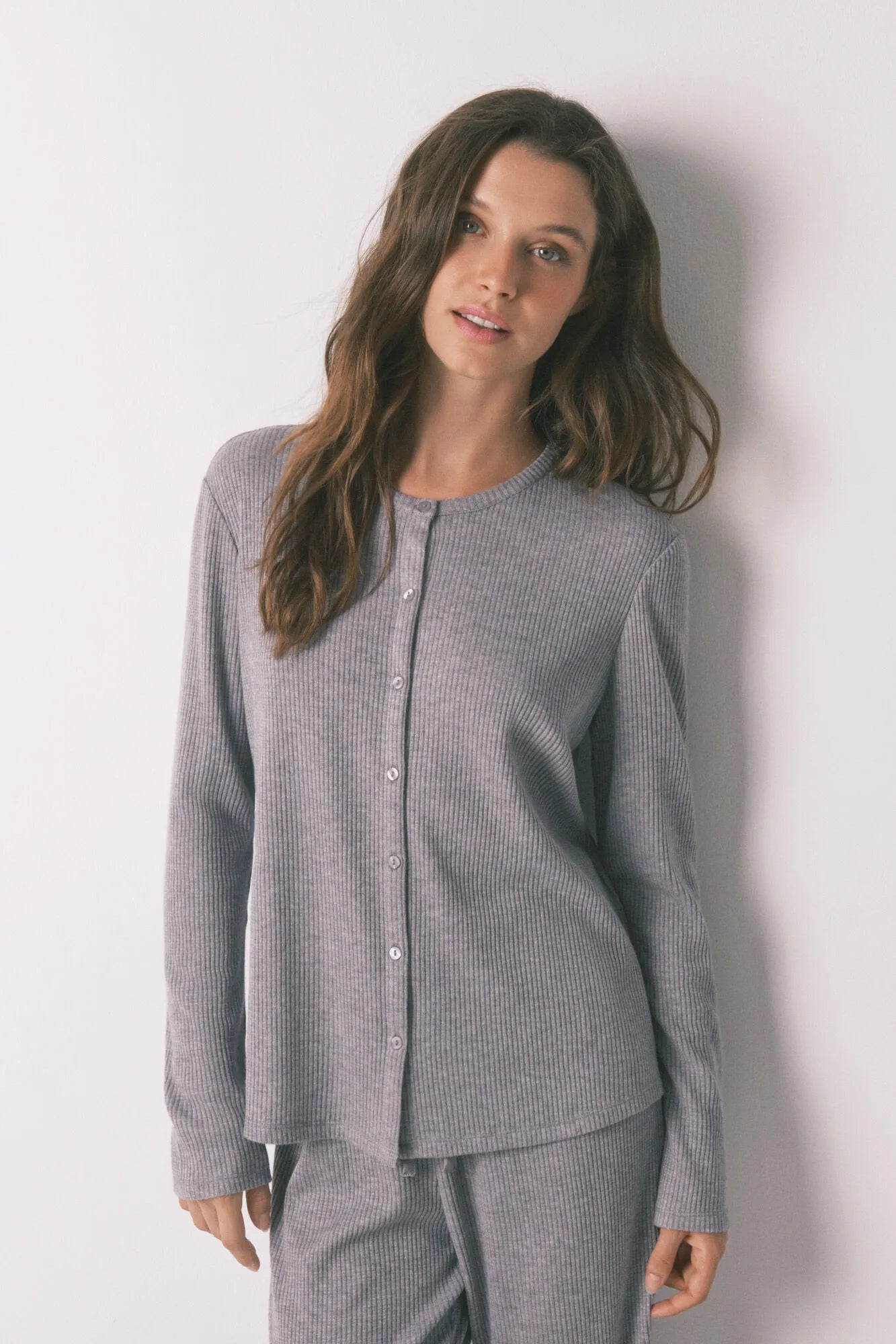 Women Secret_Charcoal Grey_Long Pyjamas Rib in Shiny Grey_3792065_40_03