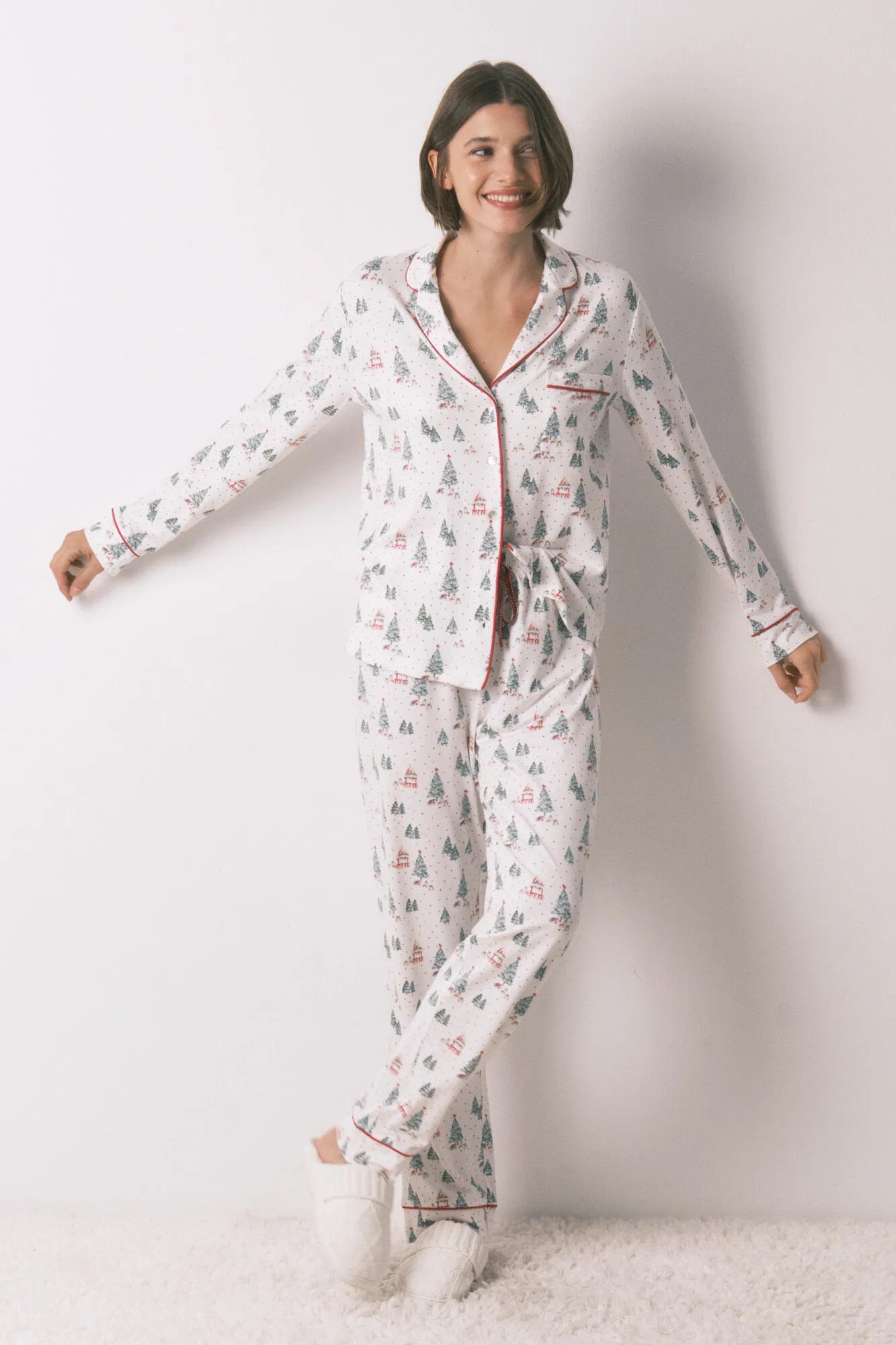 Women Secret_Ivory_Long White Christmas Print Classic Pyjamas_3792073_96_02