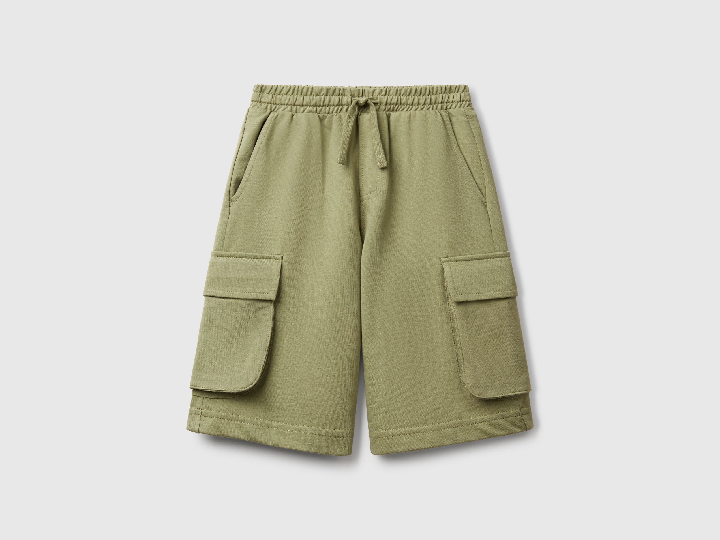 Benetton_Cargo Shorts in Light Sweat Fabric_39DJC902N_26K_01