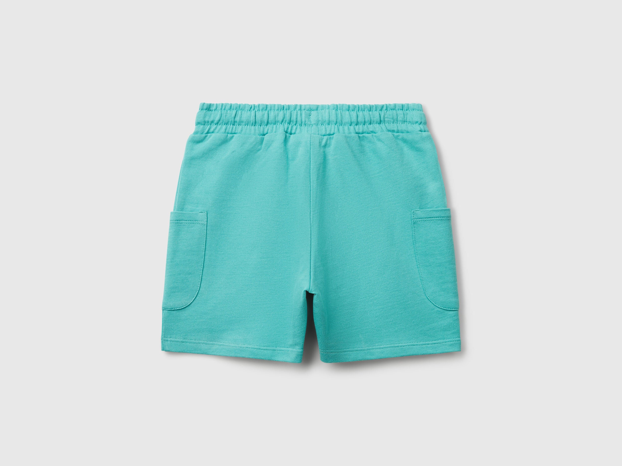 Benetton_Cotton Cargo Shorts_39DJG901C_08N_02