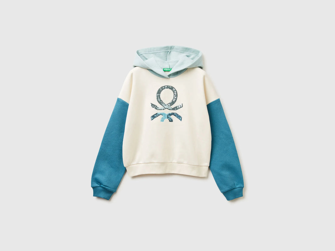 Benetton_Creamy White_Hoodie with Sequins_39M2C205E_901_01