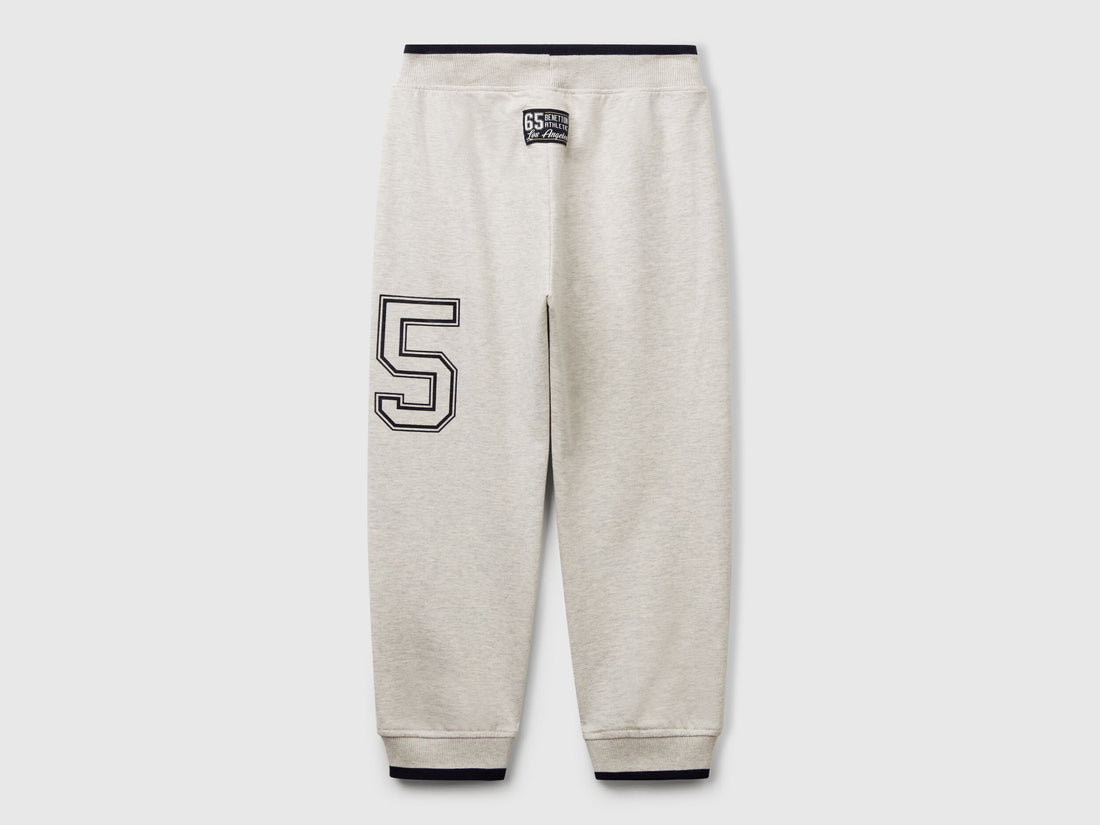 Benetton_Lightweight Sweatpants_3BC1CF065_517_02